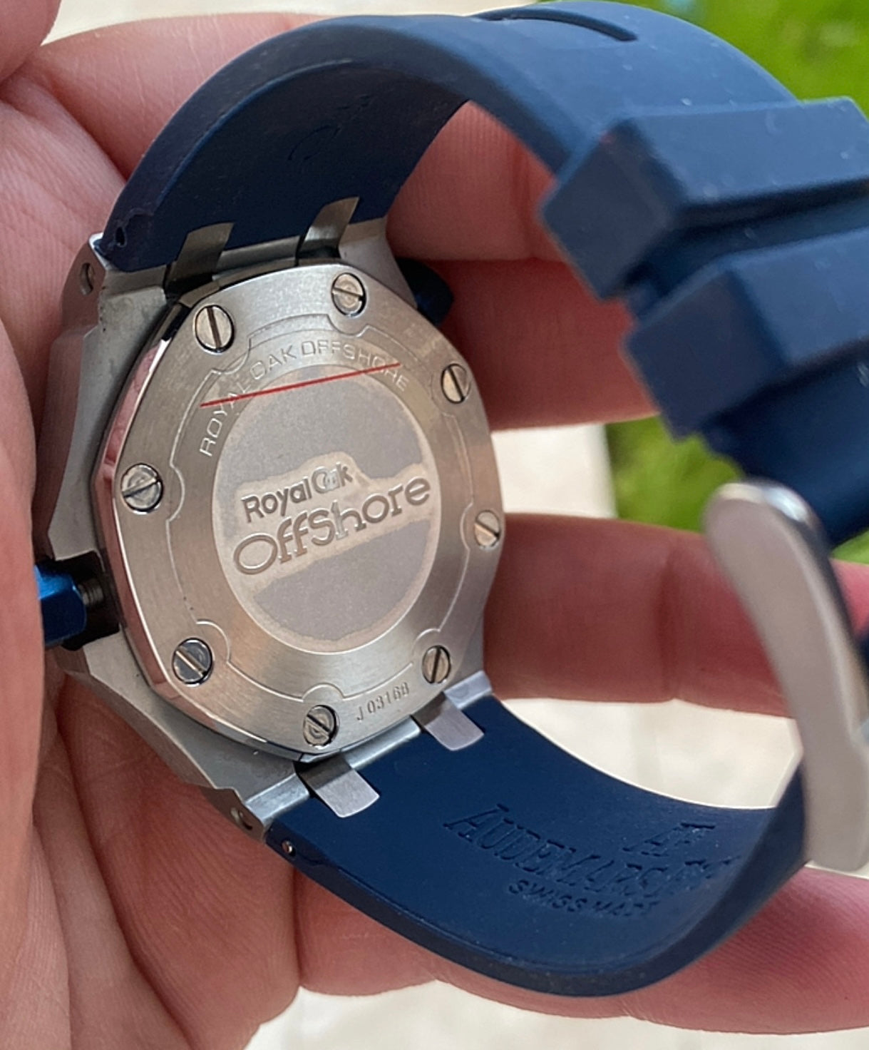 AP offshore 42 mm  - اوف شور كلون طبق الأصل - قطعة واحدةا لون فسفور ستراب رابر كحلي   (AP 6)