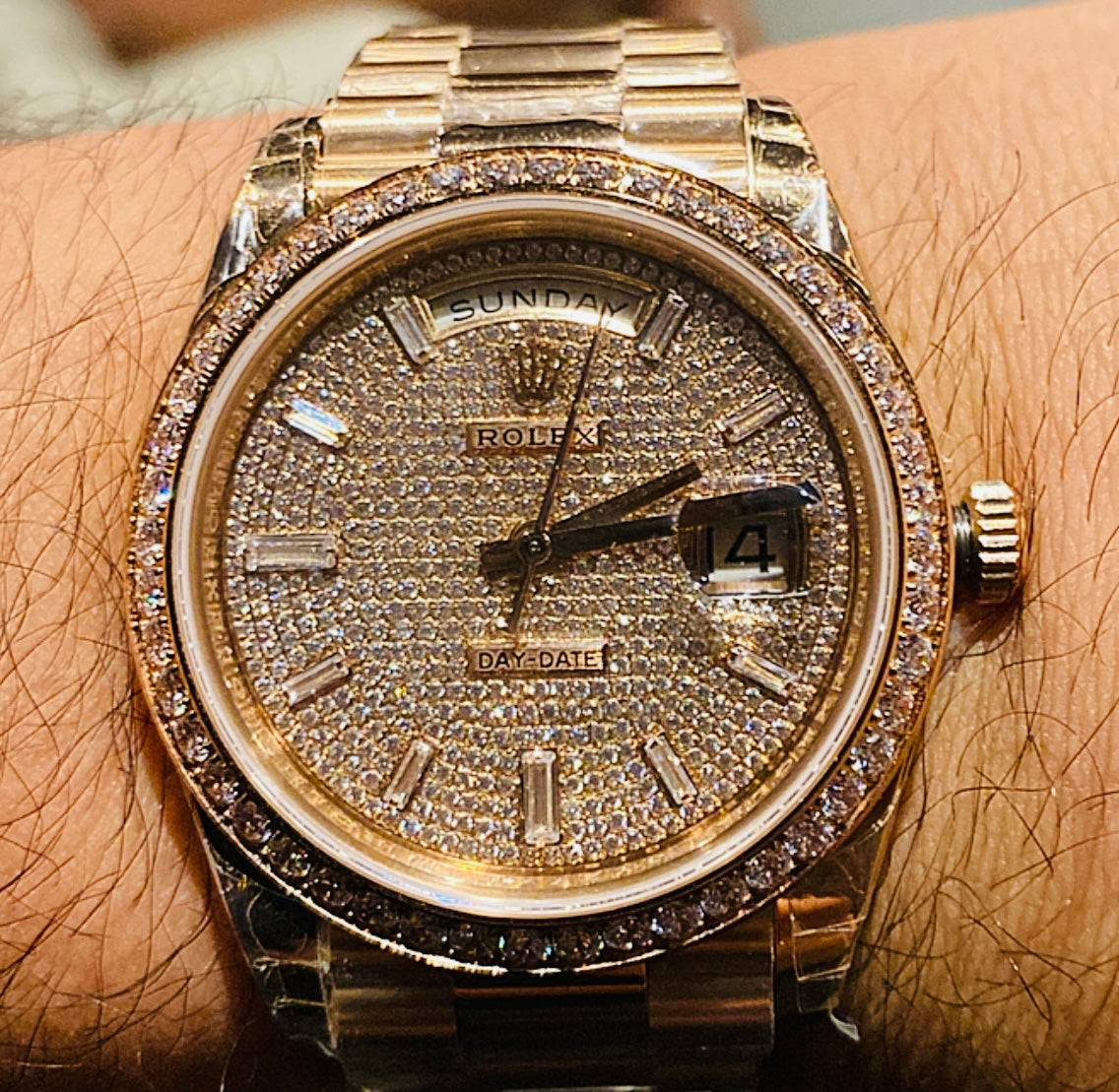 روليكس داي ديت مينا باڤيد - ساعة نادرة جدا - الساعة كليون طبق الاصل ماكينة سويسري (ووزجولد)