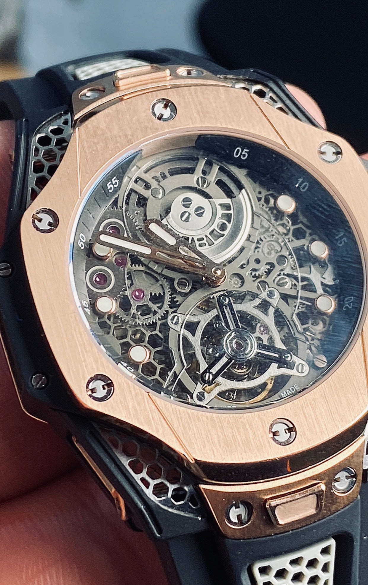 Hublot BigBang 2024 - هابلوت بيج بانج روز جولد  كلون ماستر طبق الاصل