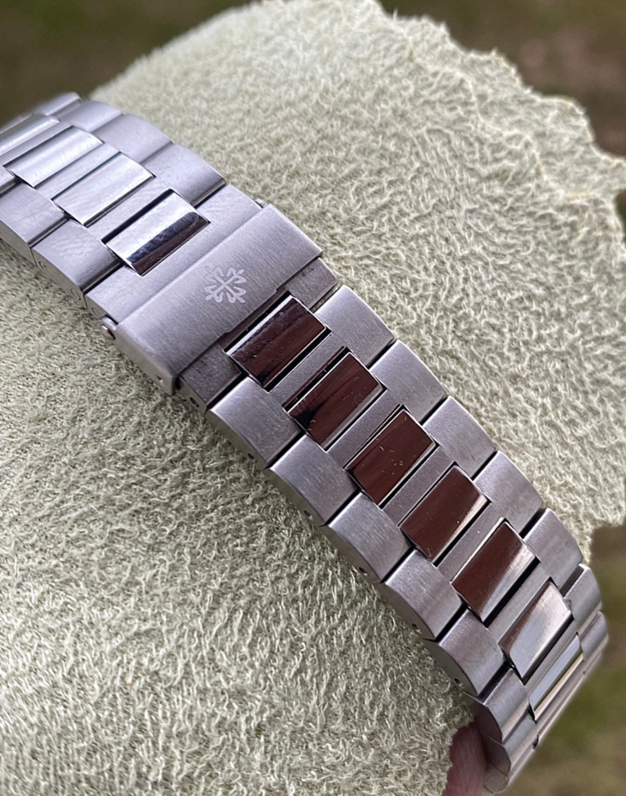 40.5 mm باتيك فيليب نوتلس تيفاني كرونوجراف - كلين