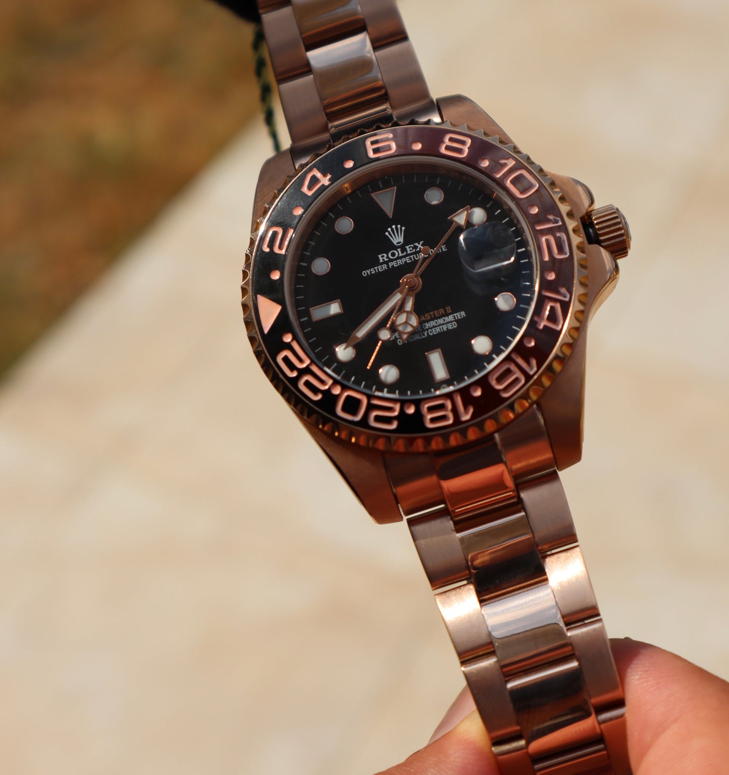 (السعر بالدينار الأردني 300 دينار)Rolex GMT Master RootBeer  رولكس روت بير جراند ماستر اوتوماتيك