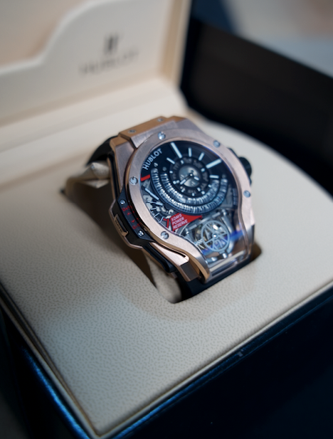 Hublot M9 Rose Gold - ساعة نادرة جداً