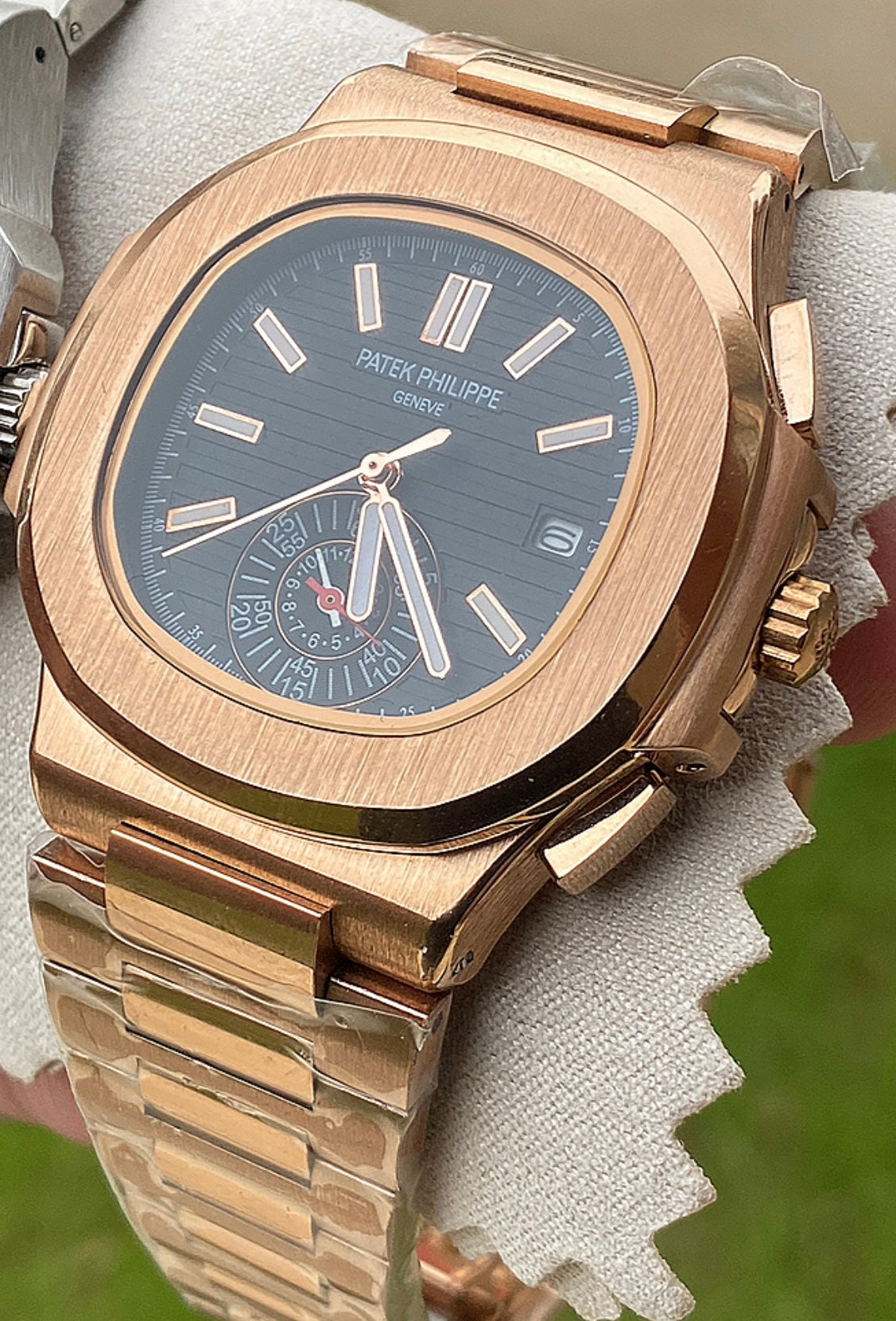40.5 mm  السعر بالاردني ٣٠٠ دينار باتيك فيليب نوتلس كرونوجراف روزجولد - جراند ماستر