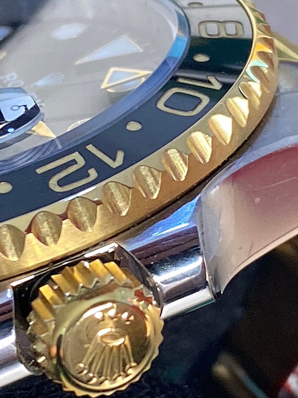 40 mm رولكس جي ام تي جولد اويستر تو تون - طلاء ذهب ١٨ طبق الاصل ، ماكينة سويسري - حبة واحدة فقط