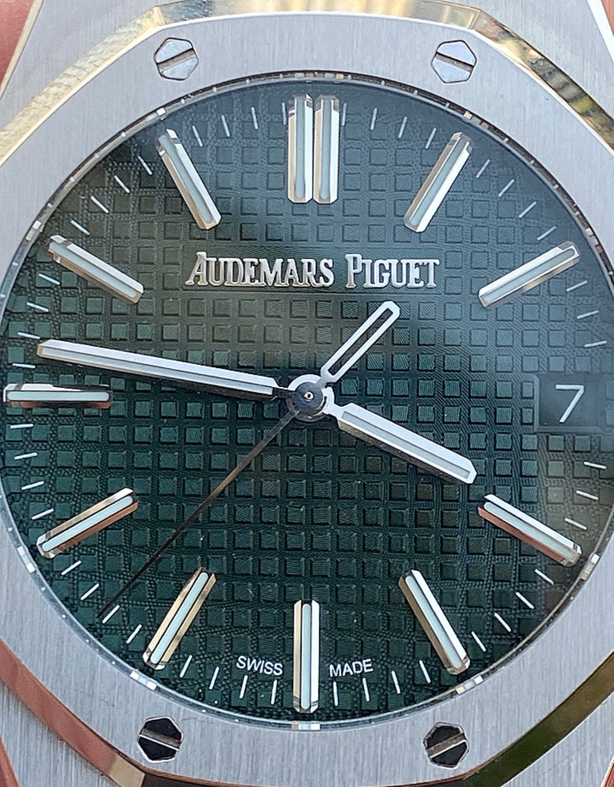 اوديمار بيغيه كلين طبق الأصل - الساعة اصدار خاص بمناسبة اصدار الساعة- متوفر حبة