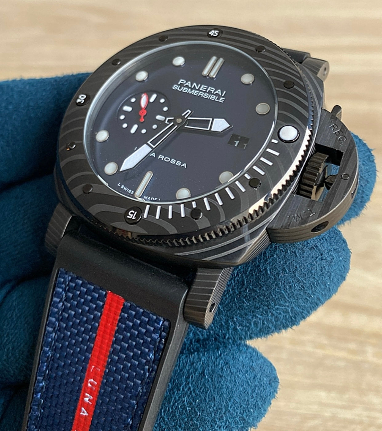 ساعة باناراي كلين طبق الاصل - ماكينة سويسري - صمام يعمل مثل الاصلية حبة واحدة فقط