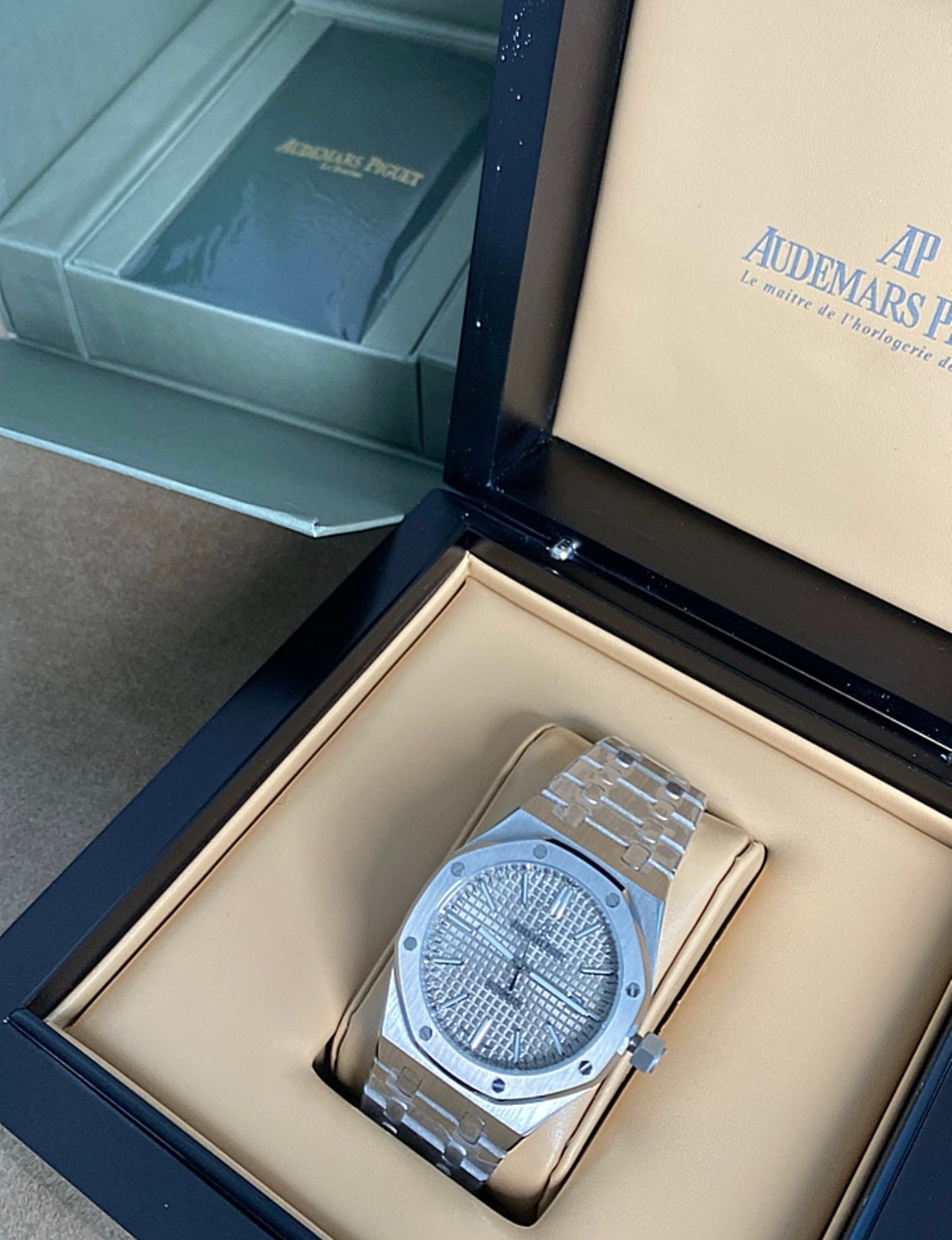 AP titanium 41 mm - ساعة اي بي تيتانيوم كاين تايتل رويال اوك