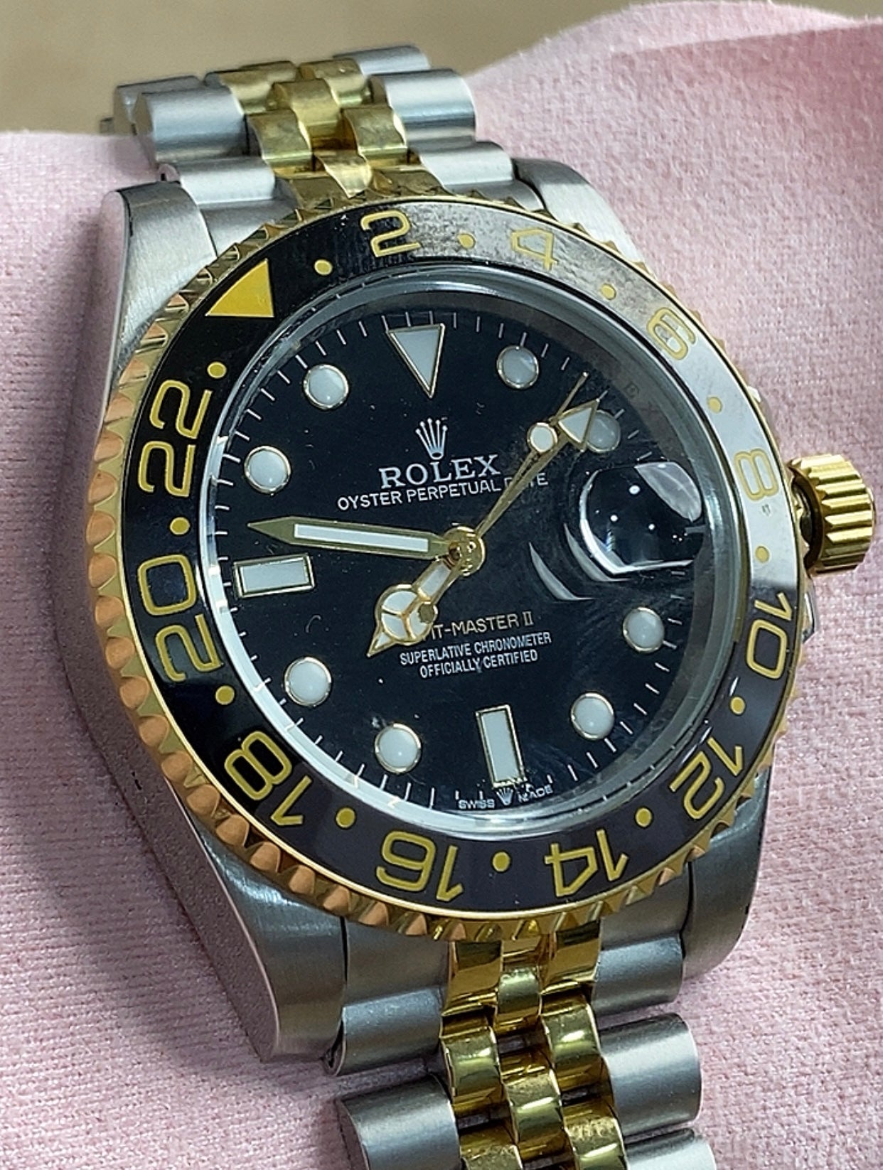 43 mm رولكس ياخت ماستر اصدار محدود ذهبي