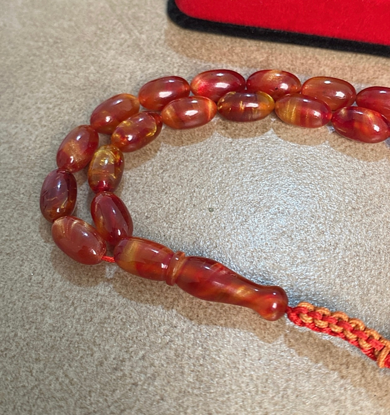 سبحة حجر سندلوس نقي ١٠٠٪  S17- متوفر قطعة واحدة من هذا التصميم