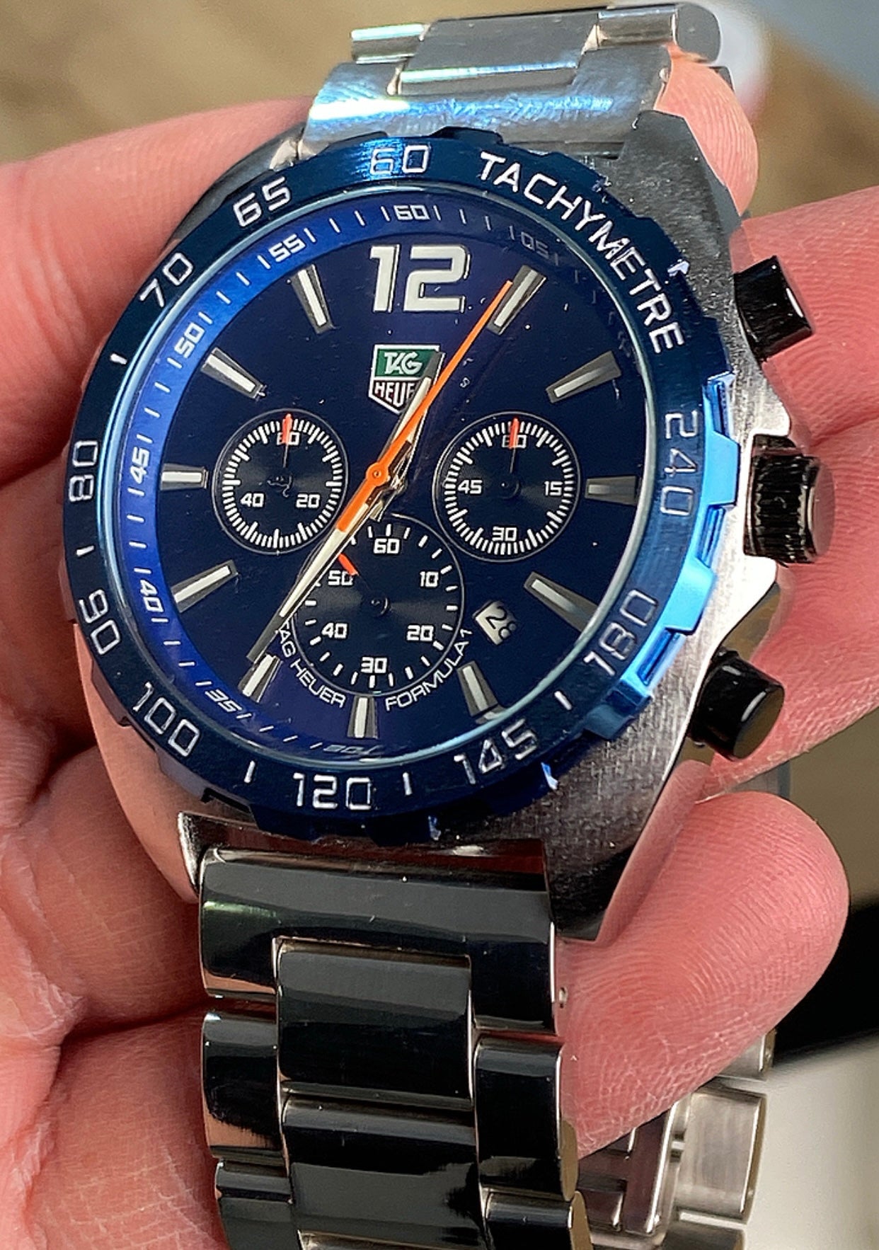 43 mm ساعه تاج هيرور فورميلا وارد امازون امريكي - متوفر ٣ قطع فقط