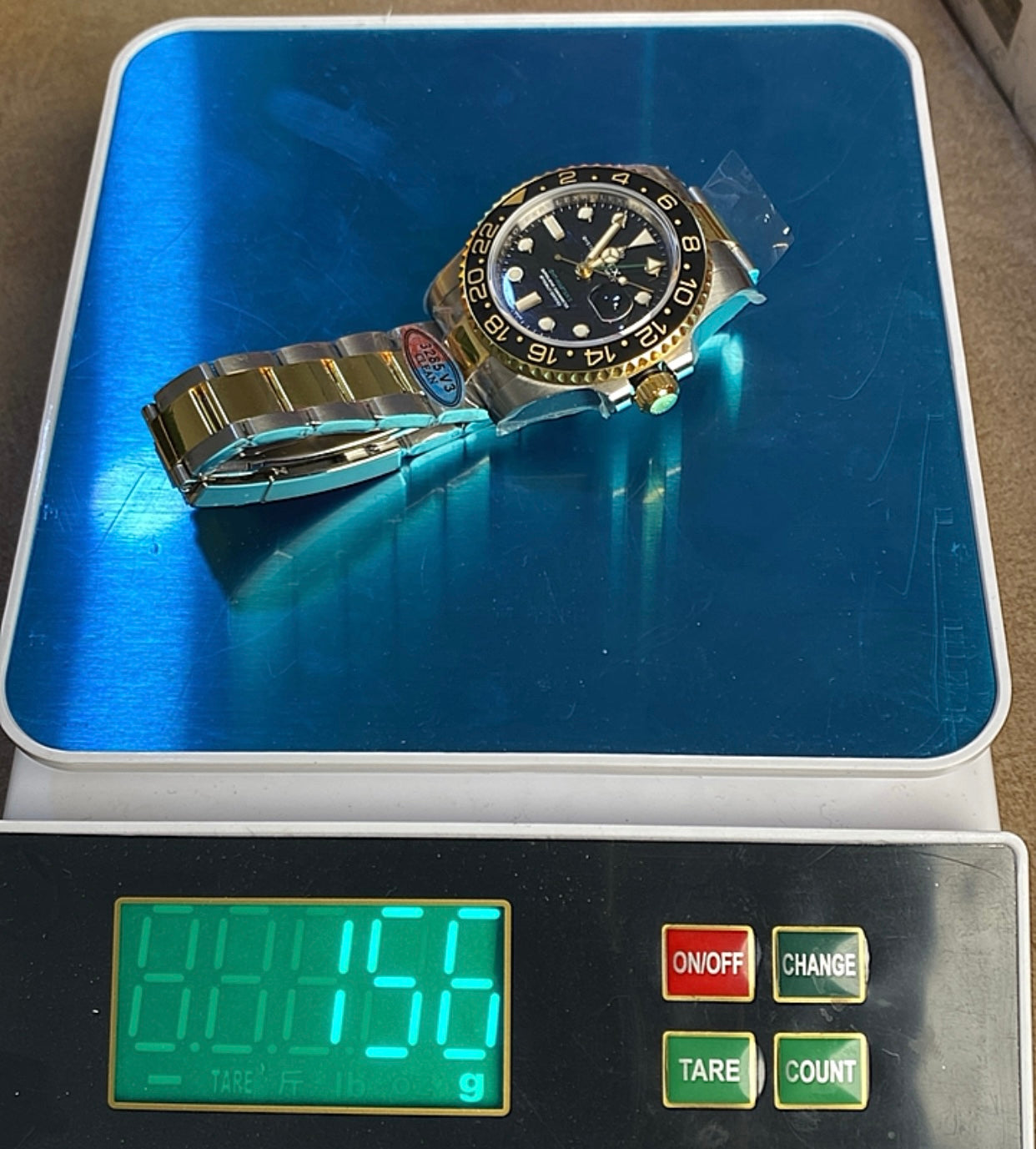 40 mm رولكس جي ام تي جولد اويستر تو تون - طلاء ذهب ١٨ طبق الاصل ، ماكينة سويسري - حبة واحدة فقط