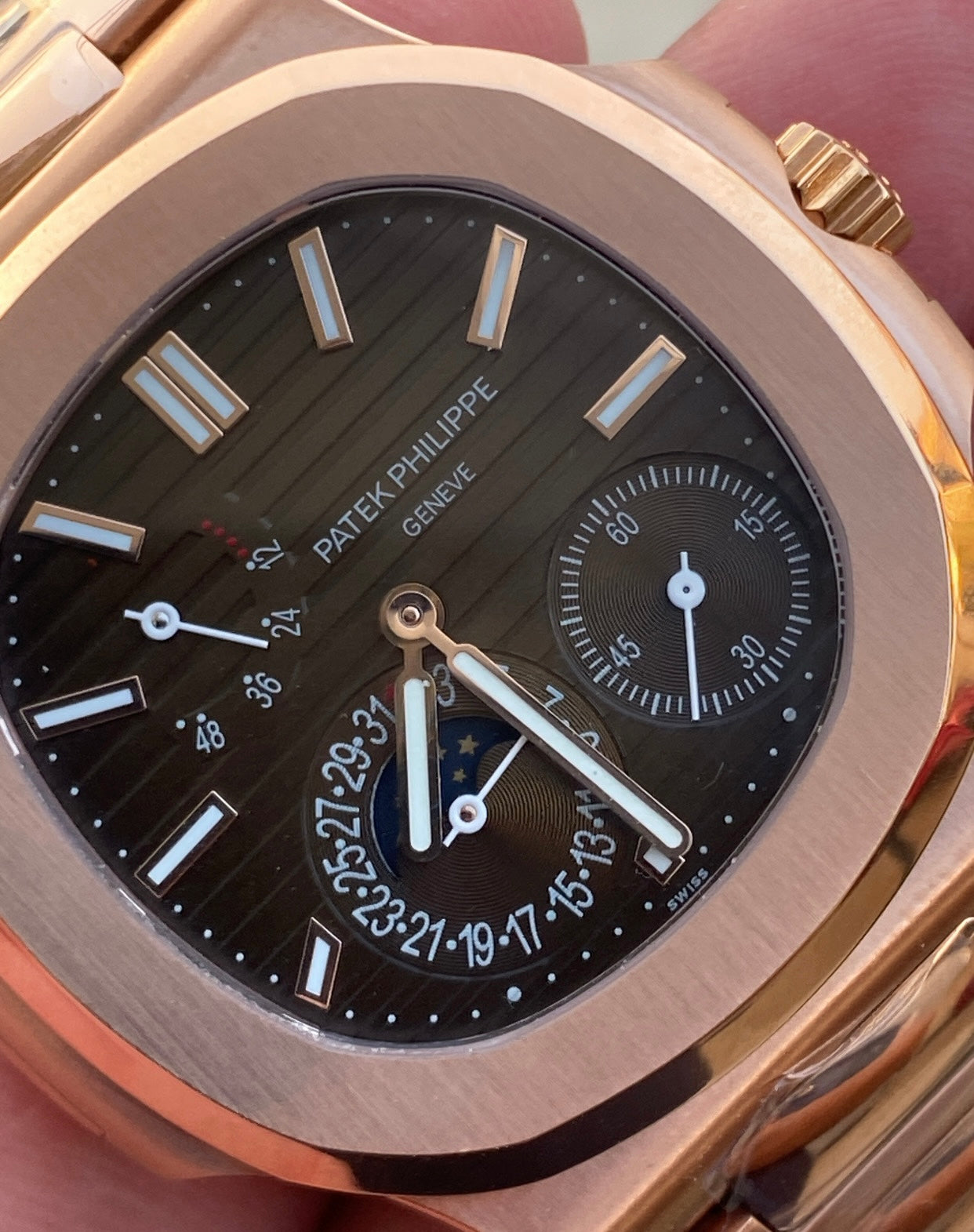 ساعة باتيك فيليب نوتلس ٥٧١٢ - الساعة الترا ماتش طبق الأصل
