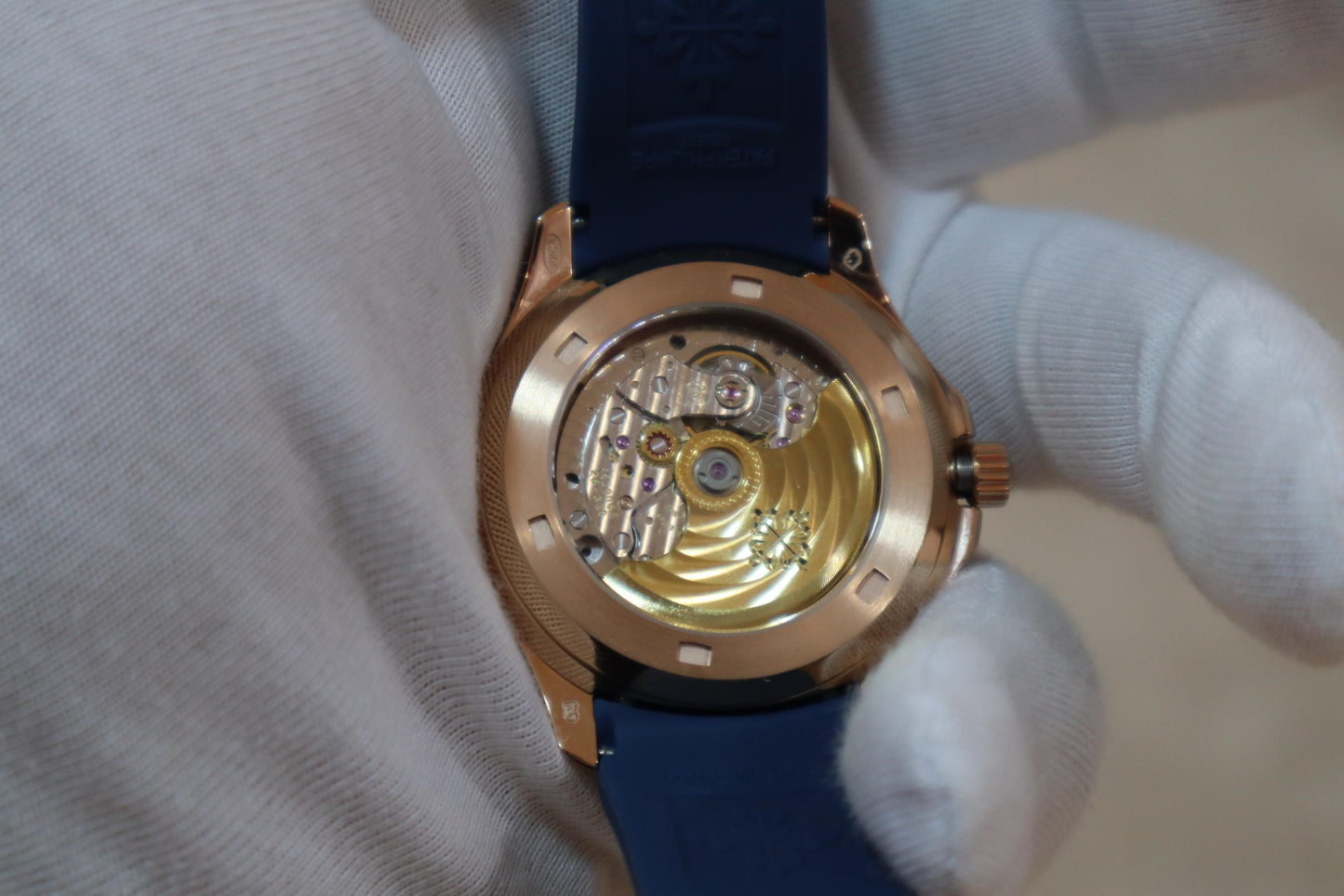 PATEK Philippe aquanaut- باتيك فيليب اكوا نوت كاليندر كلين طبق الأصل