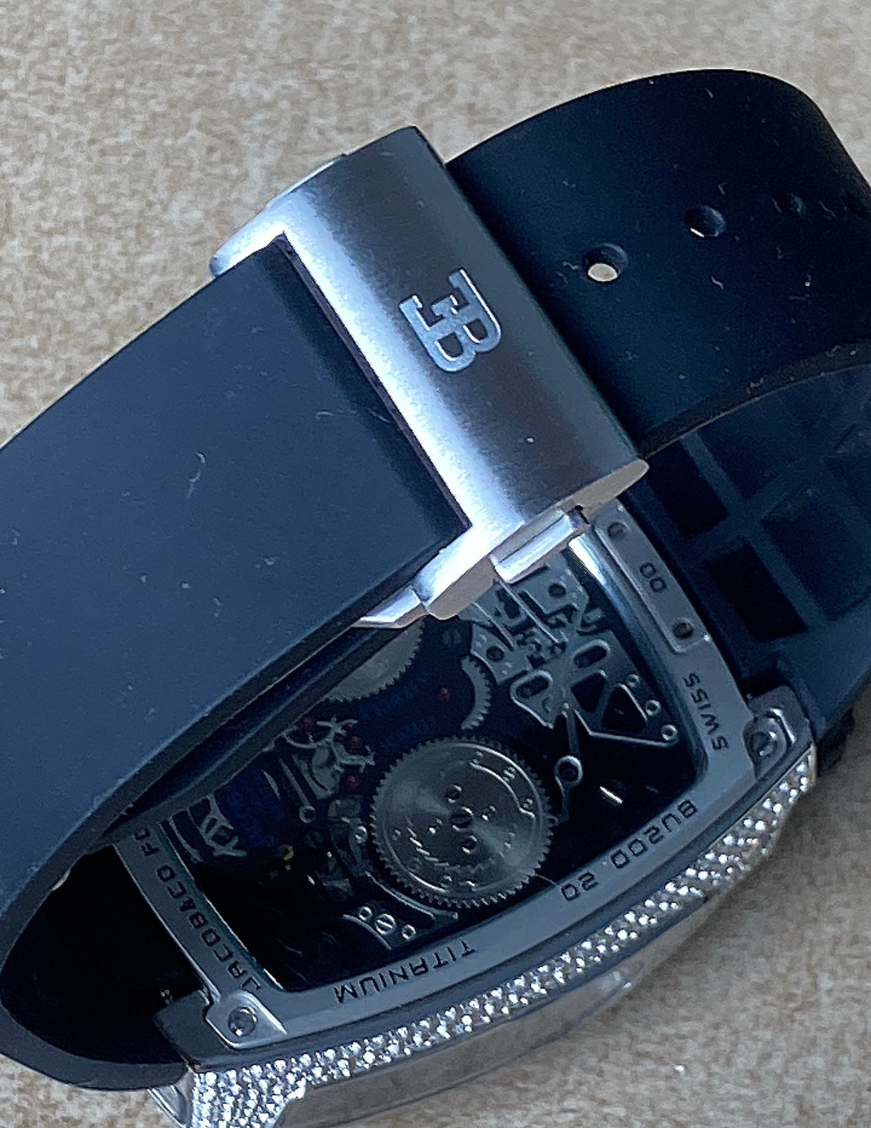 جاكوب اند كو بوجاتي ٢٠٢٥ فول دايموند - تشطيب الساعة عالي طبق الأصل - لوحدك لابسها في العراق