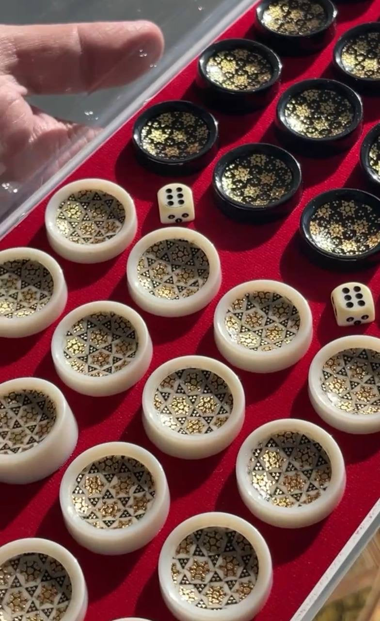 طاولي و شطرنج صناعة يدوية احجار مرمر ، اكبر حجم في العراق( الجنود براص وليس بلاستيك)