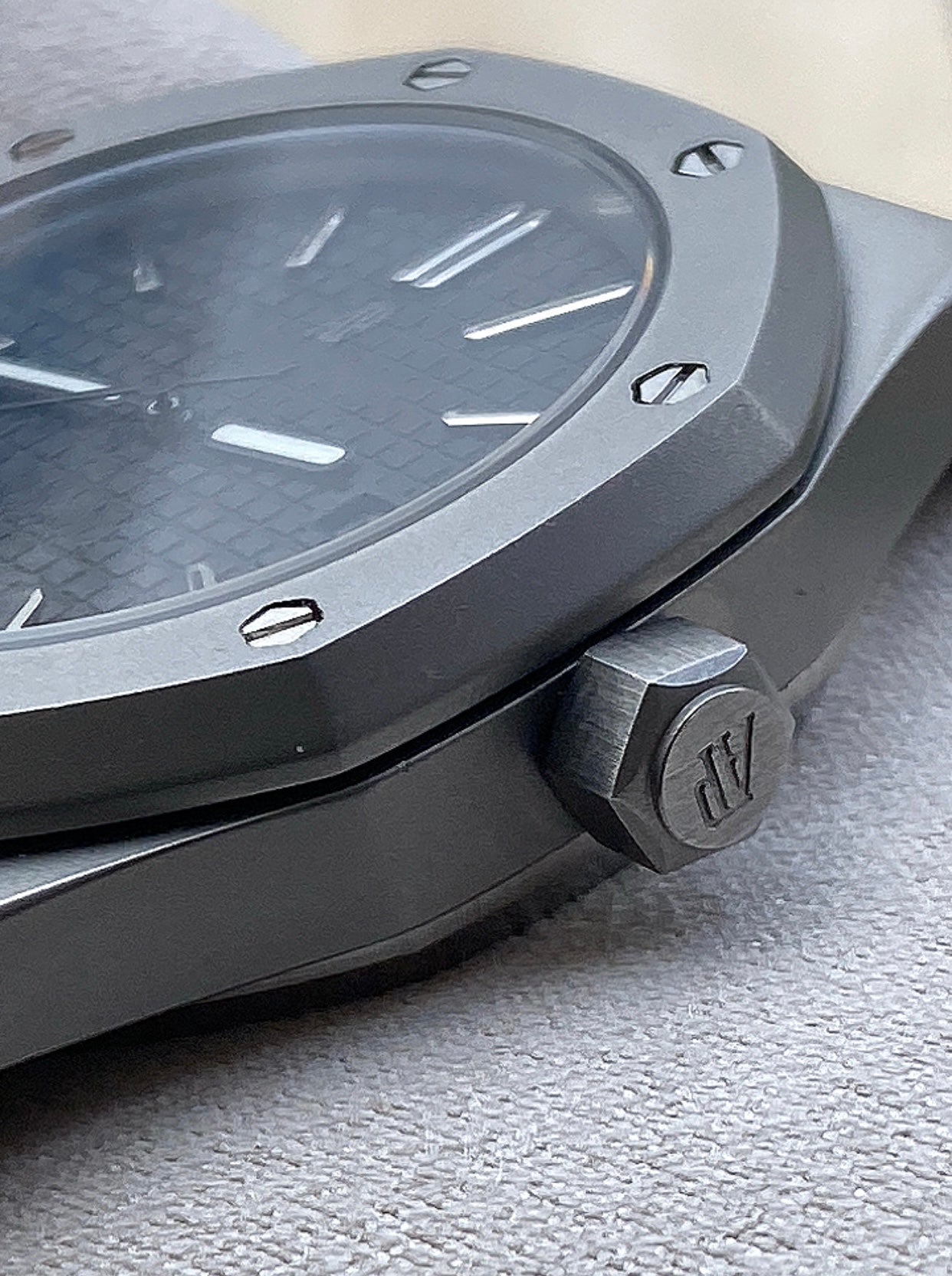 AP Royal Oak 41 mm  - اي بي رويال اوم بلاك ديل - مات فضي