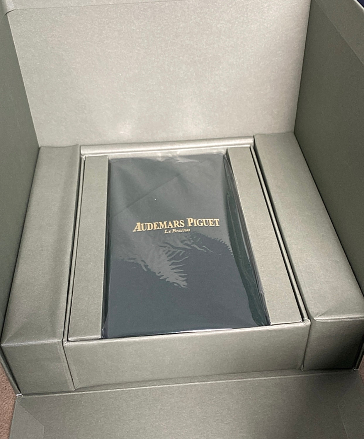 AP Royal Oak Calendar 41 mm - أي بي رويال اوك كاليندار اسود