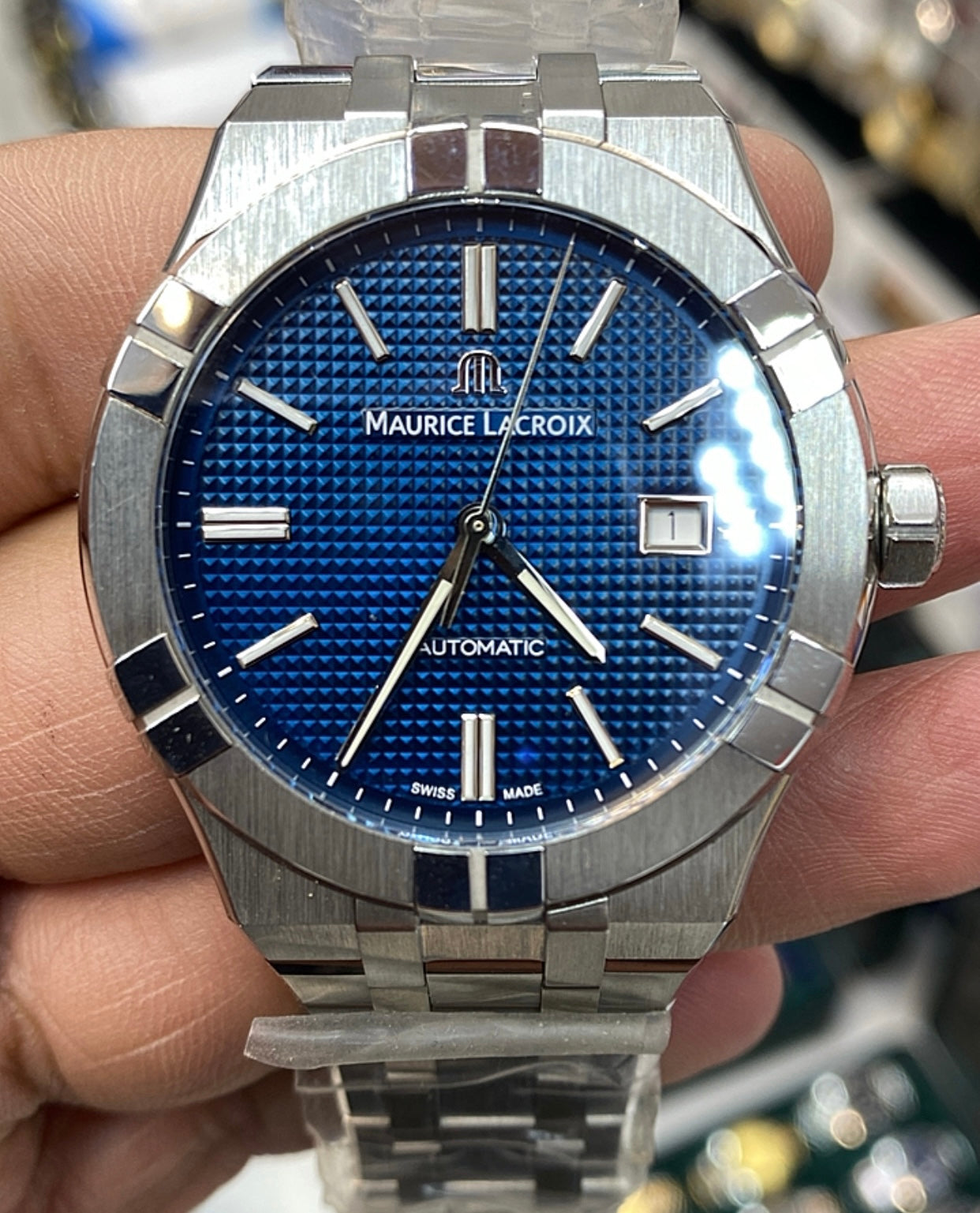 Maurice Lacroix Aikon - كلين تايتل قطعة واحدة