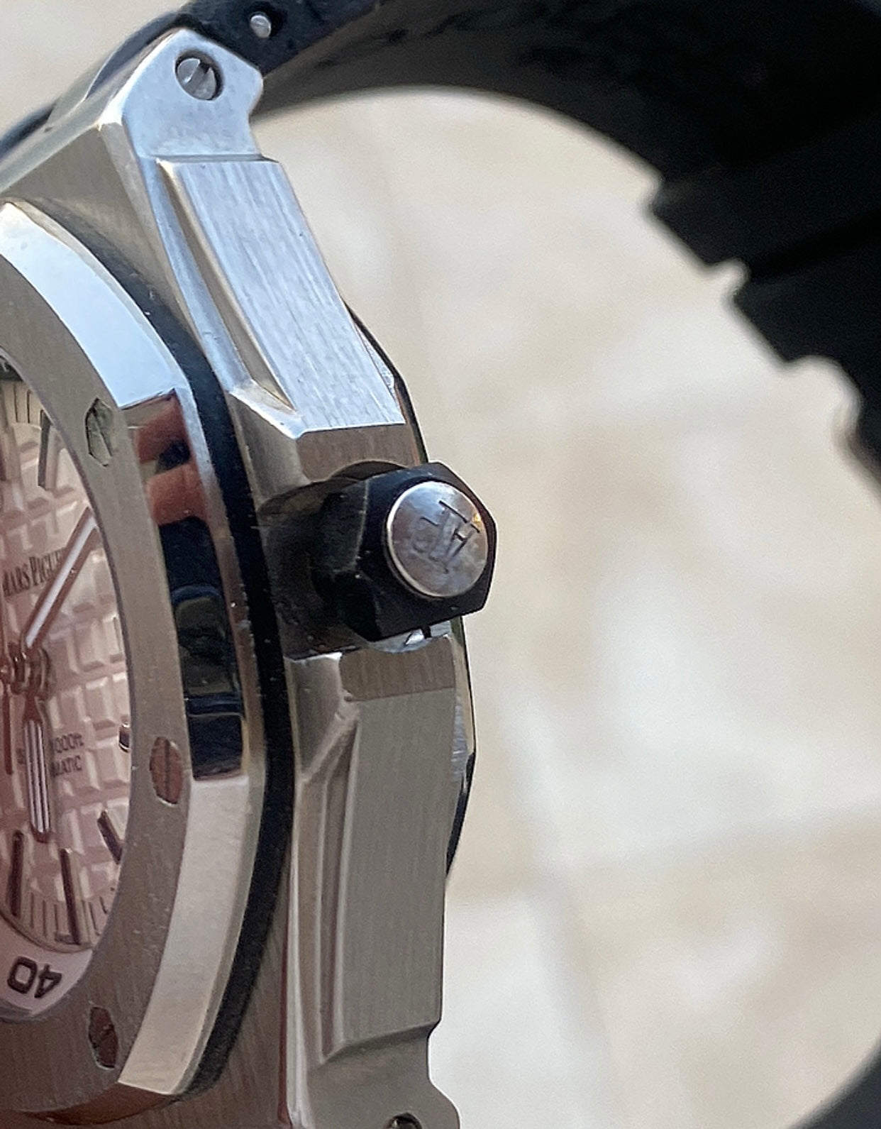 AP offshore  42 mm - اوف شور كلون طبق الأصل - قطعة واحدة ابيض و سلفر(AP 1)