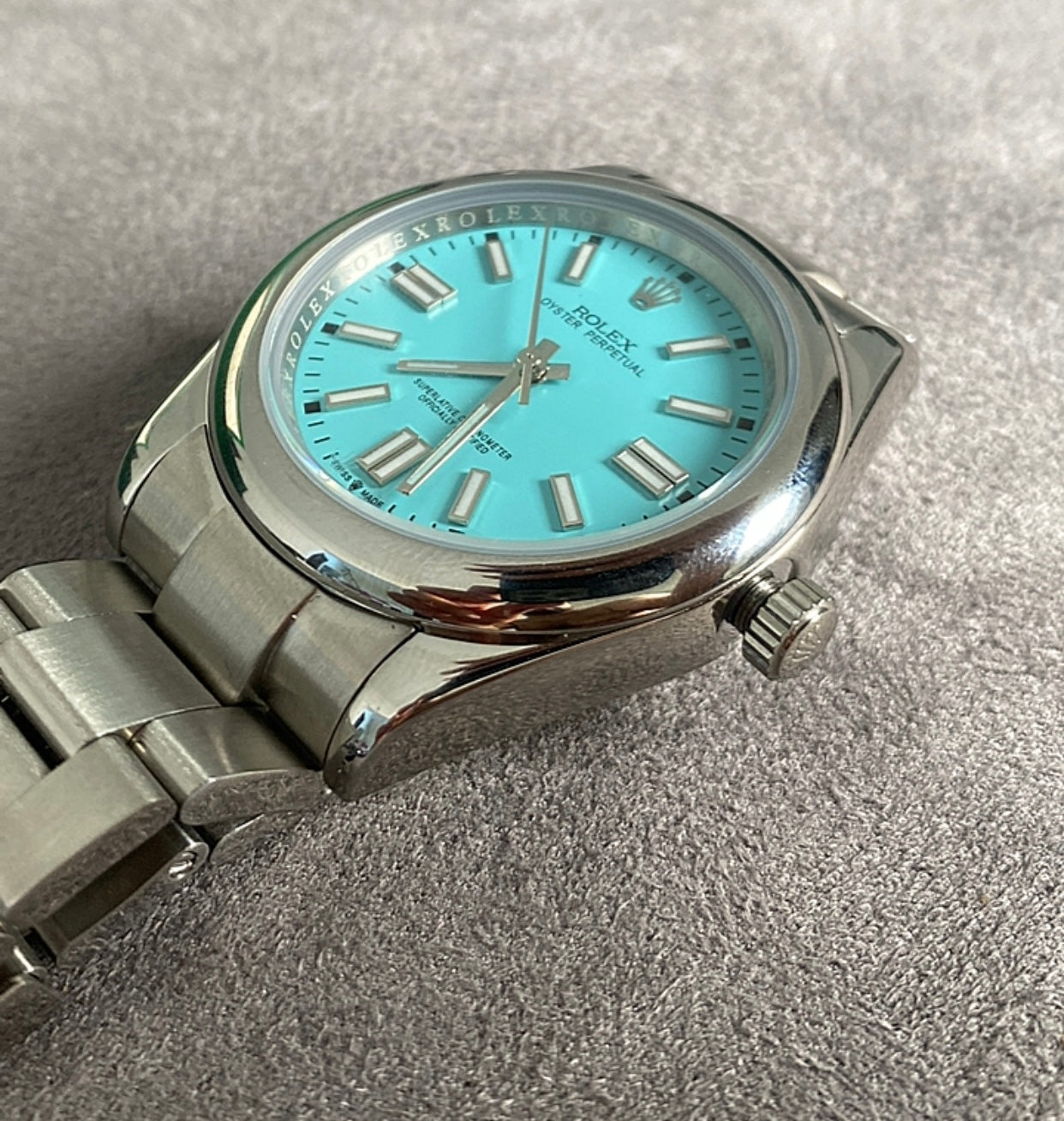 Rolex oyster perpetual Tiffany - متوفر قطعتين جراند ماستر