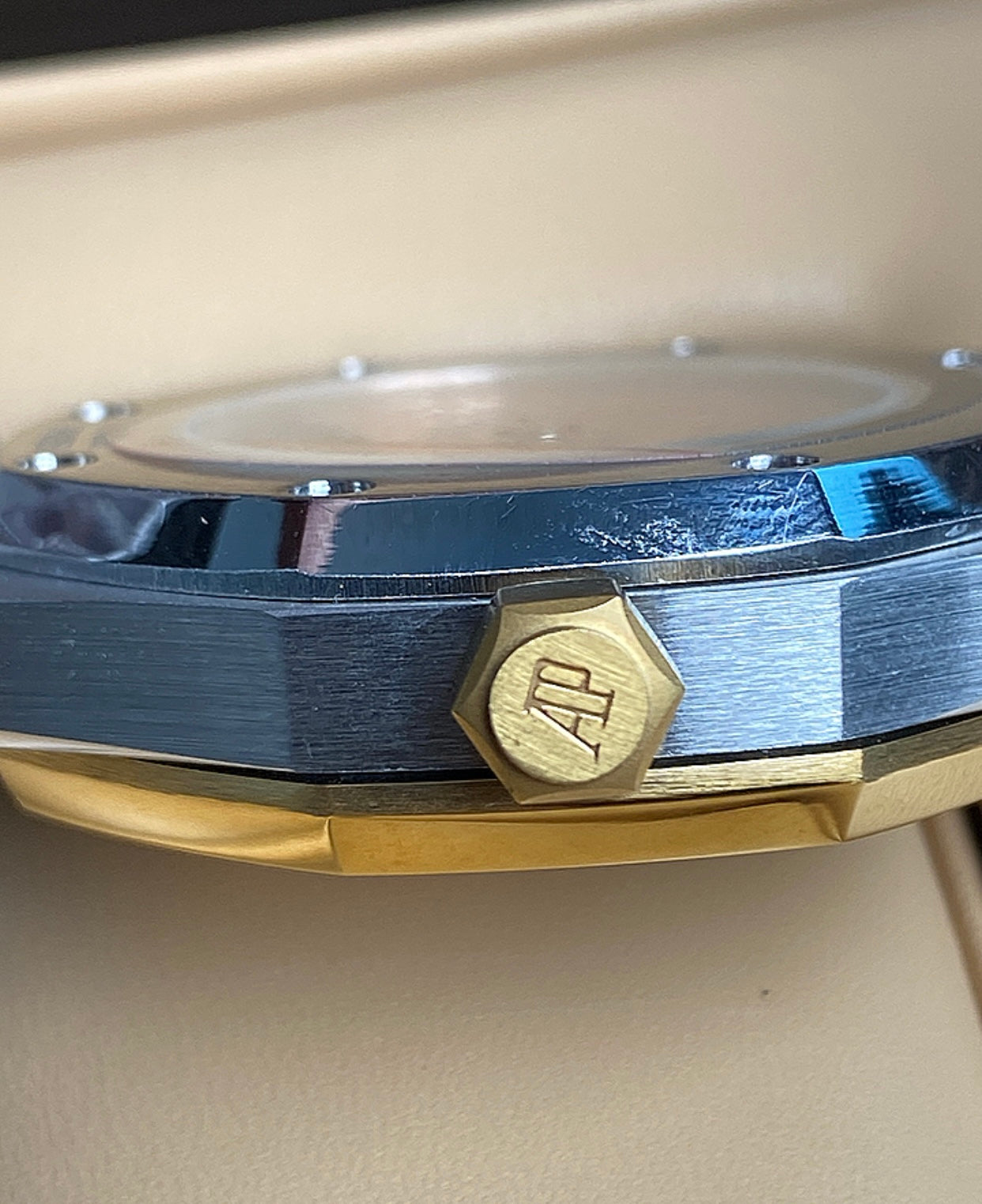 Audemars Pigue  Royal Oak Gold 41 mm (كلين تايتل)