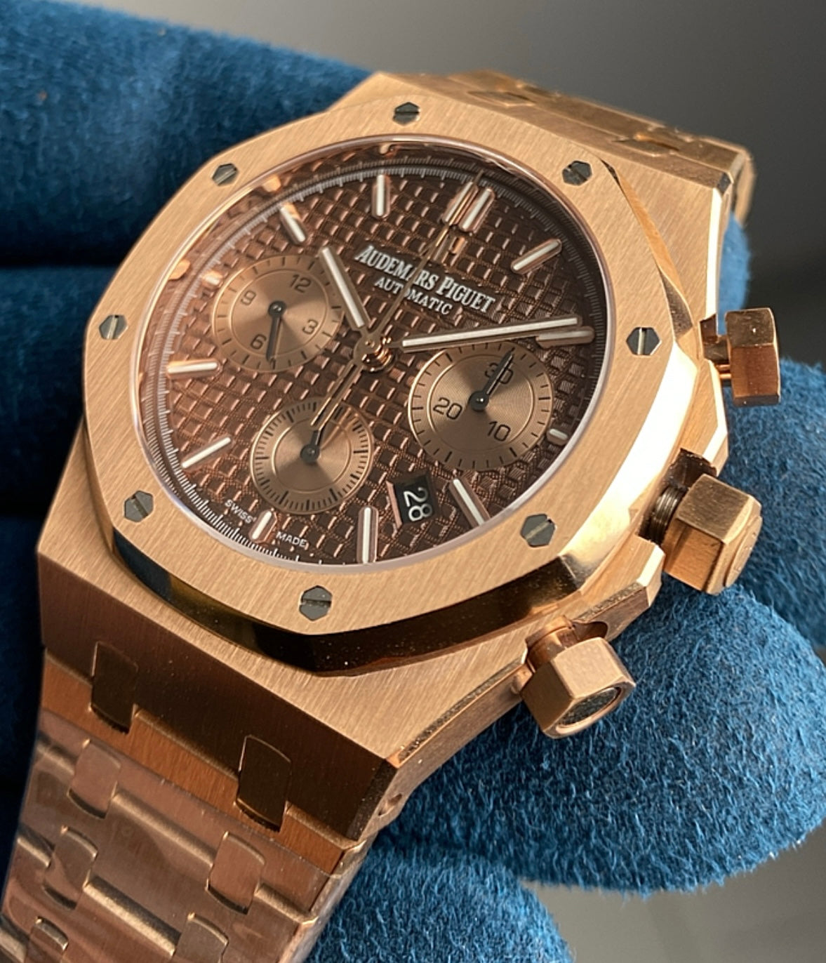 audemars piguet royal oak chronograph - كلين طبق الأصل طلاء ١٨ روز جولد ماكينة سويسري وزن متطابق و تعقيدة الكرونو