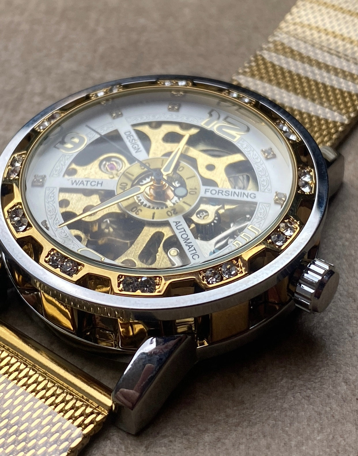 ساعة تايتان جولد اوتوماتيك اصدار 2024