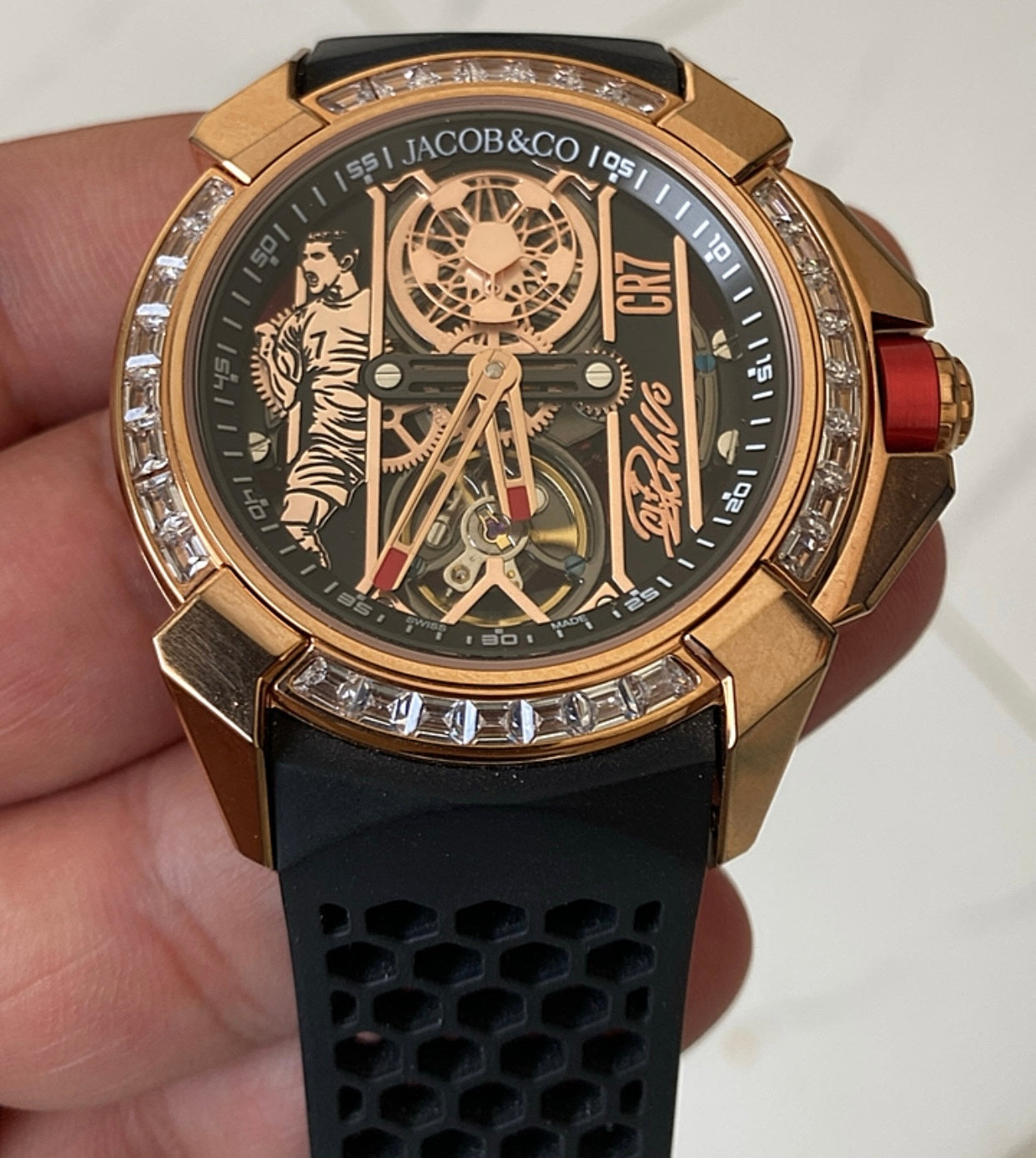 (السعر بالدينار الأردني 550 / كلين مطابقة للأصلية )Jacob & Co CR7