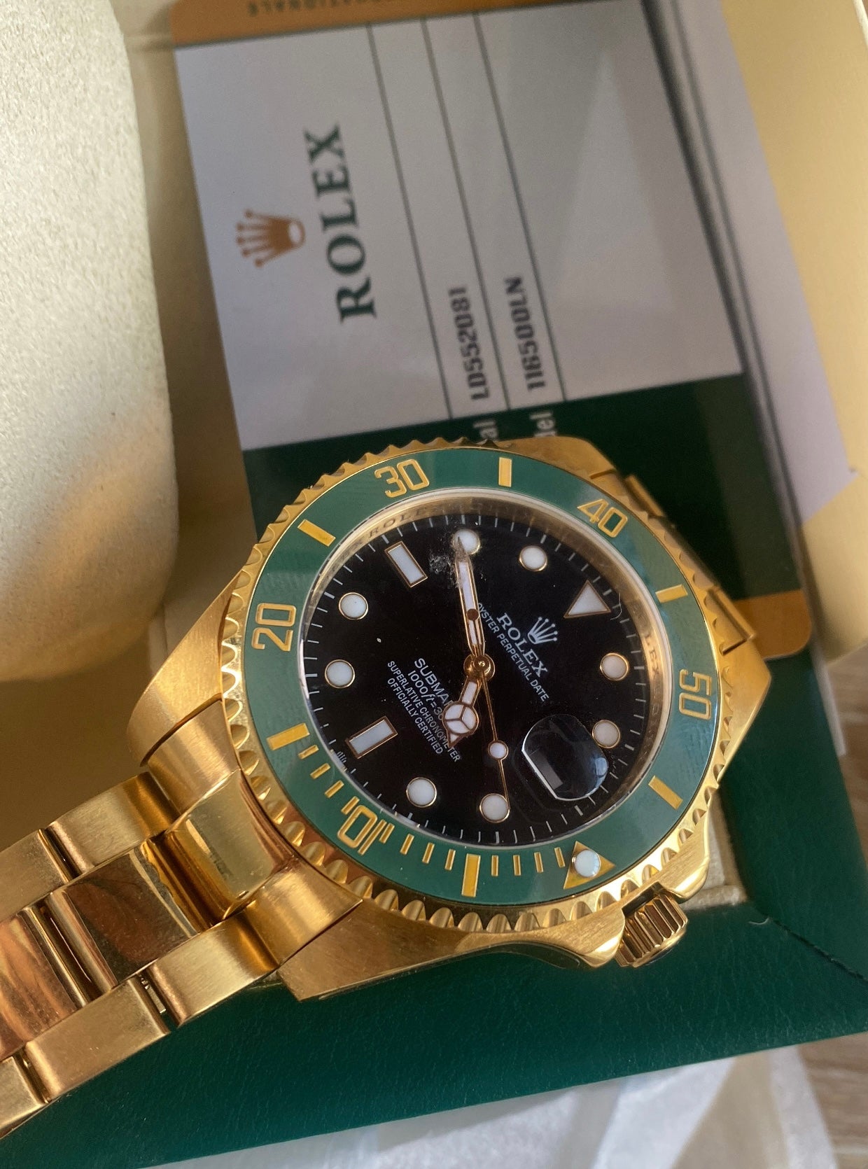 41 mm رولكس سابمارينر ستاربكس مينا اسود + ستراب ذهبي كامل- مستعمل بحالة الجديد