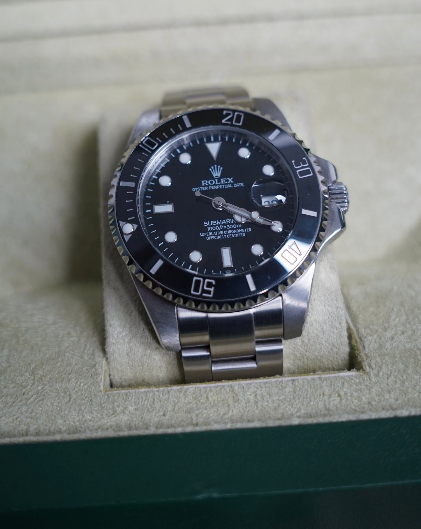 40 mm رولكس اسود GMT الأعلى طلباً