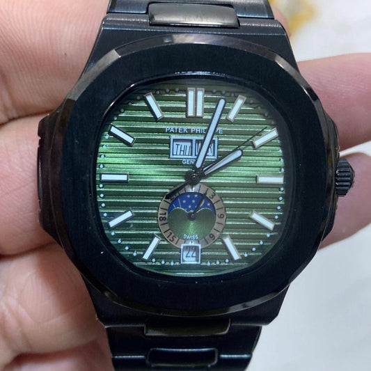 40.5 mm ساعه باتيك فيليب نوتيلس 2019 - مستعمل بحاله الجديد