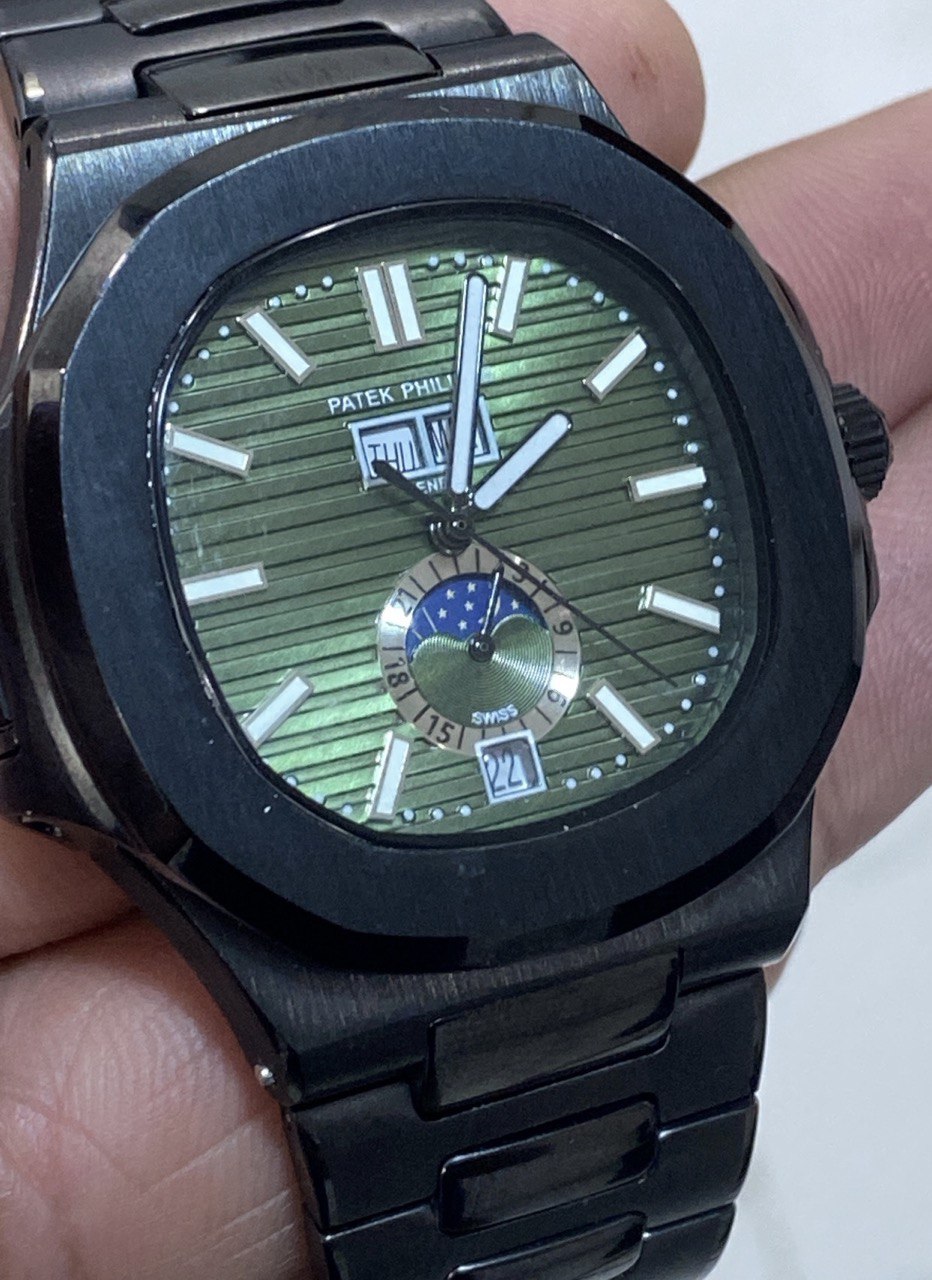 40.5 mm ساعه باتيك فيليب نوتيلس 2019 - مستعمل بحاله الجديد