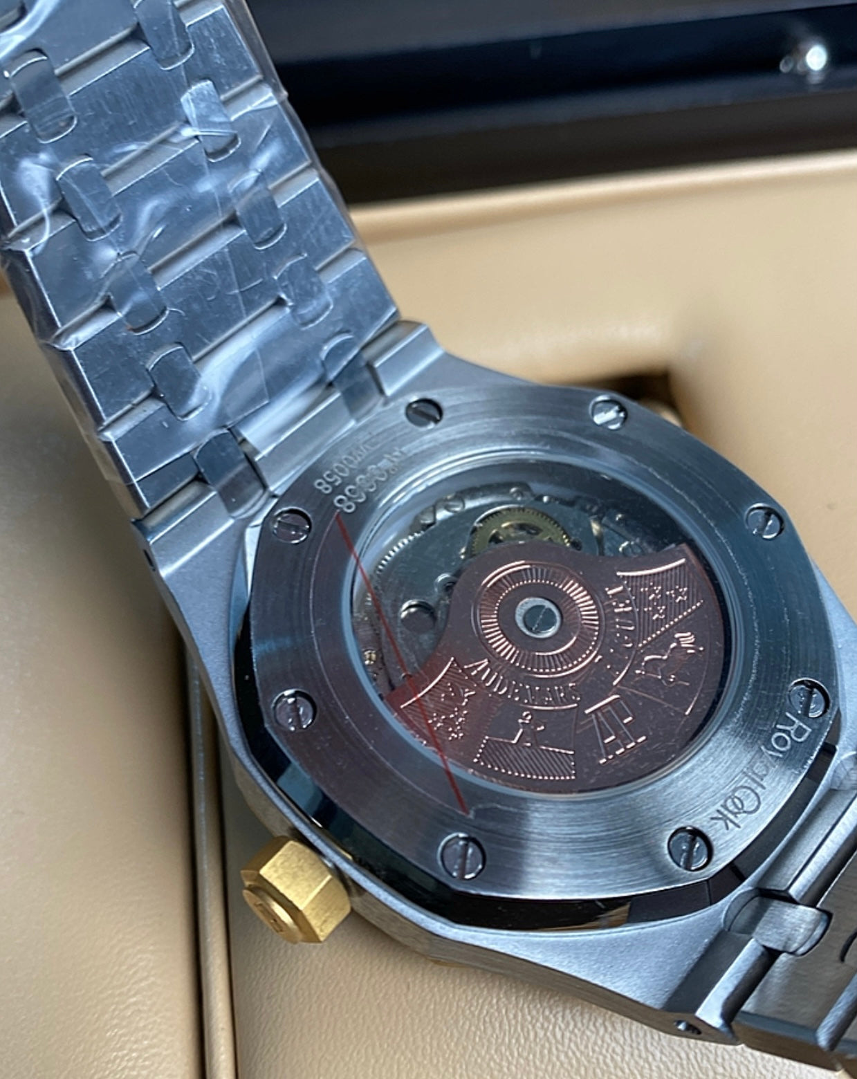 Audemars Pigue  Royal Oak Gold 41 mm (كلين تايتل)