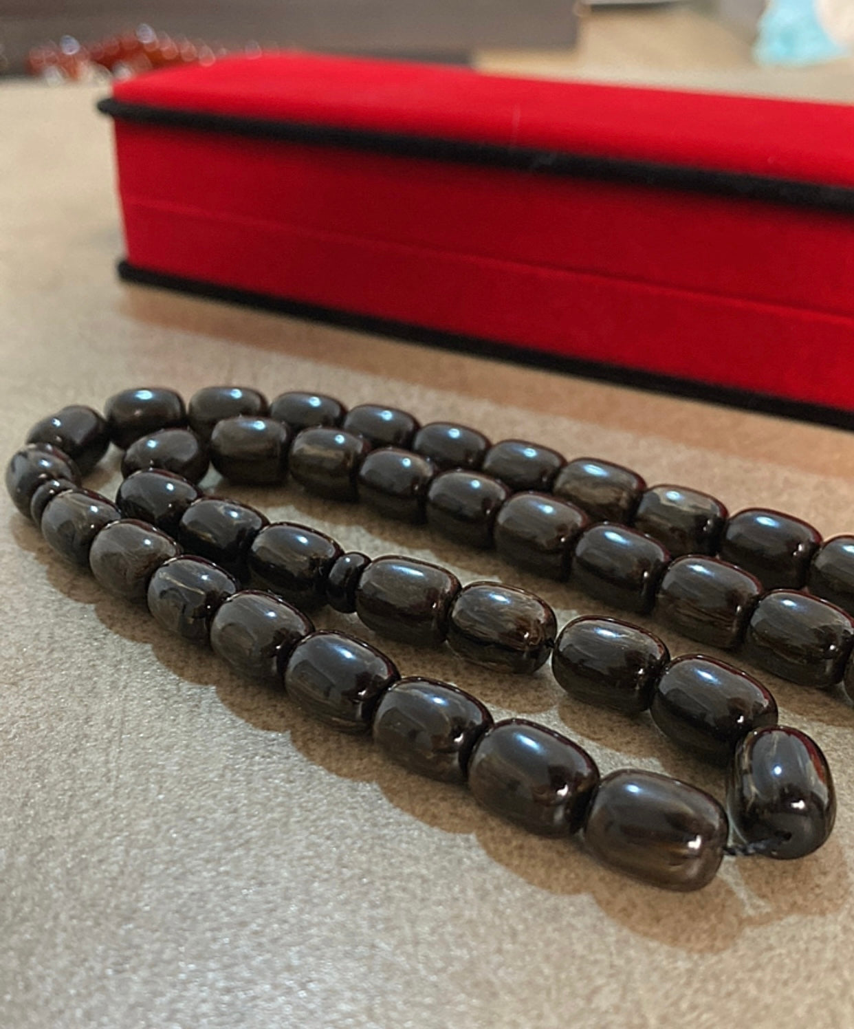 سبحة حجر سندلوس نقي ١٠٠٪  S25- متوفر قطعة واحدة من هذا التصميم