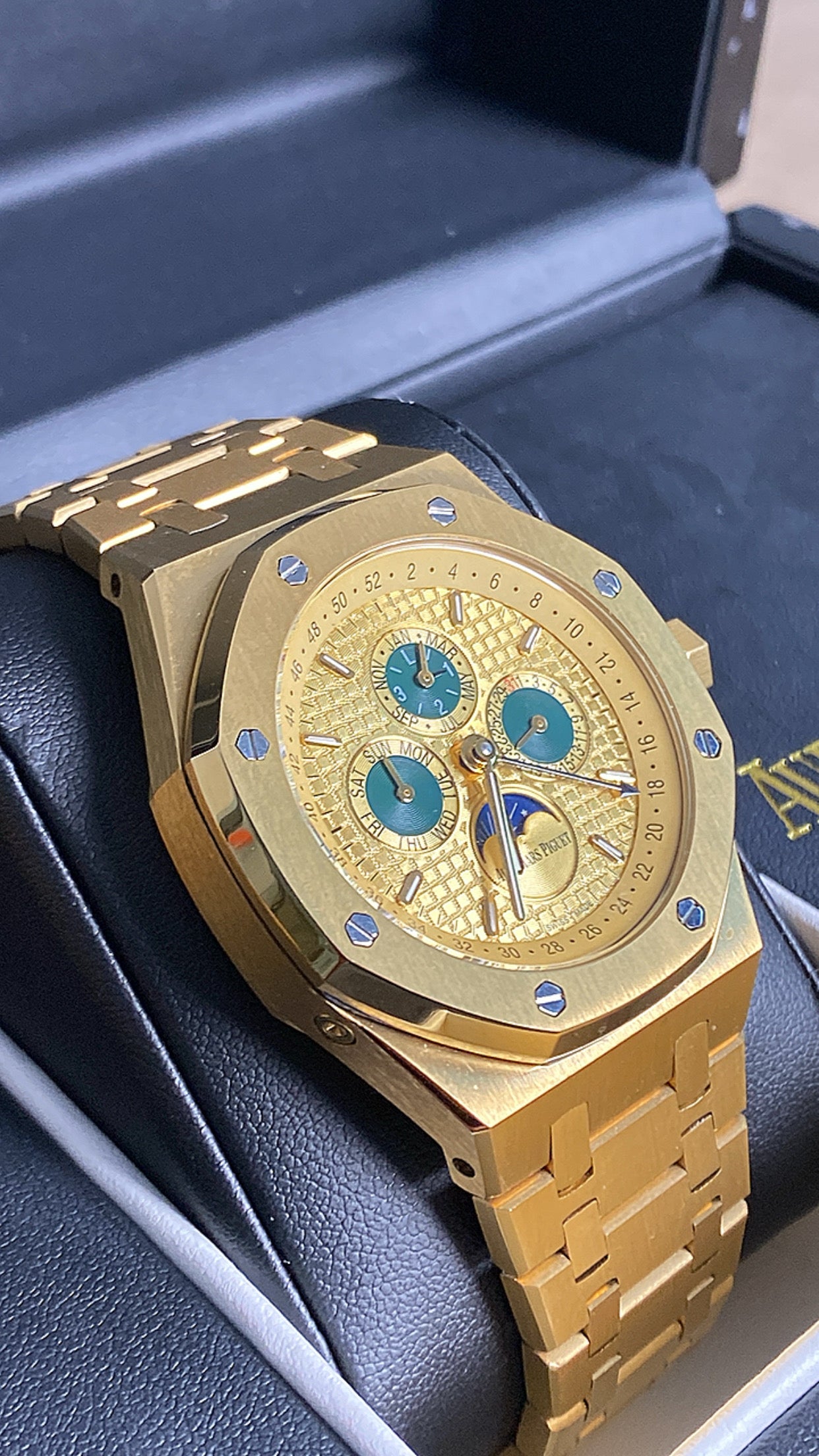 AP Royal Oak Calendar Full gold 41 mm - مصنع كلون طبق الاصل