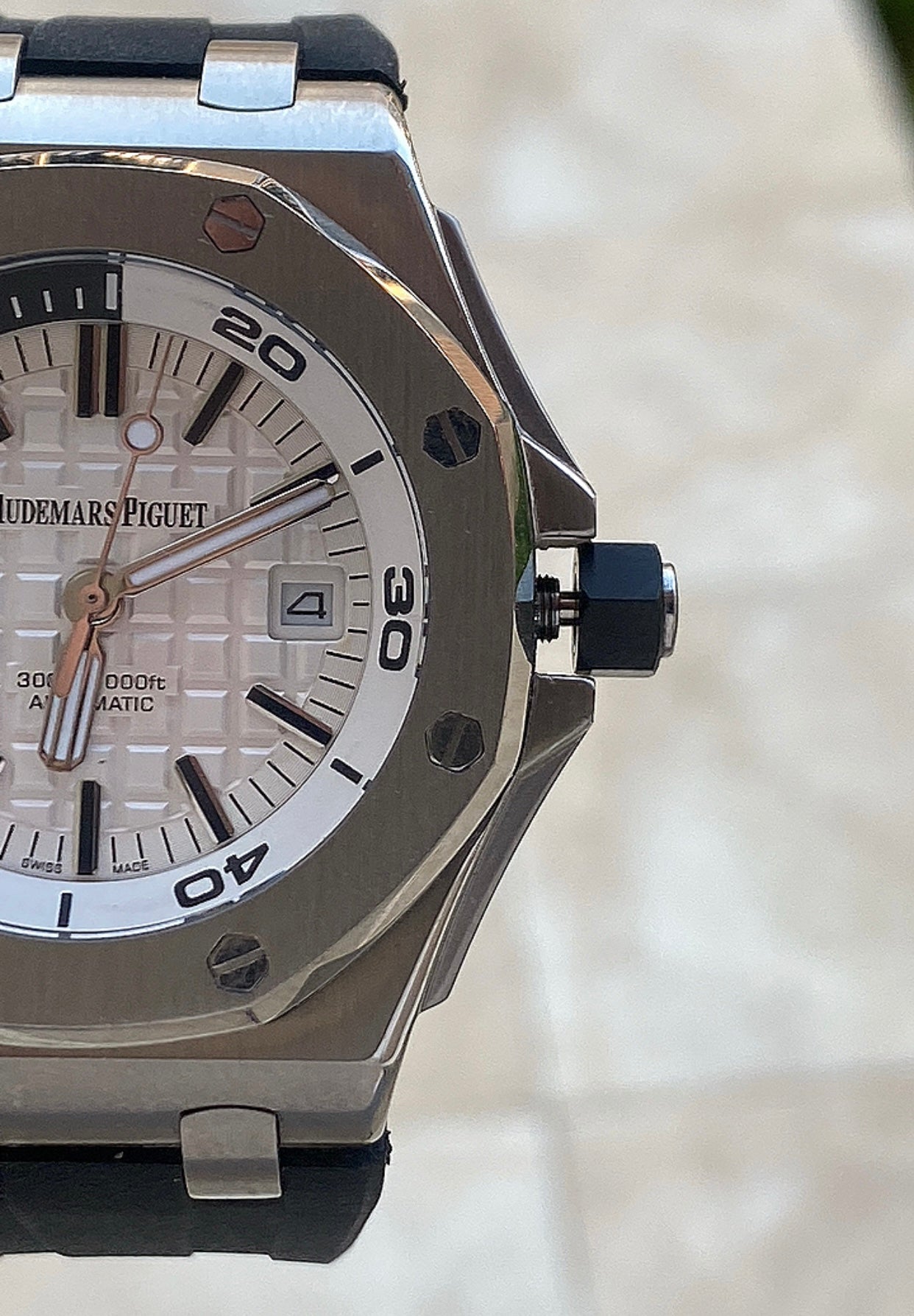 AP offshore  42 mm - اوف شور كلون طبق الأصل - قطعة واحدة ابيض و سلفر(AP 1)