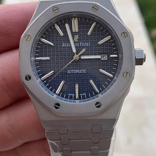 AP Royal Oak black 41 mm (كلين تايتل)