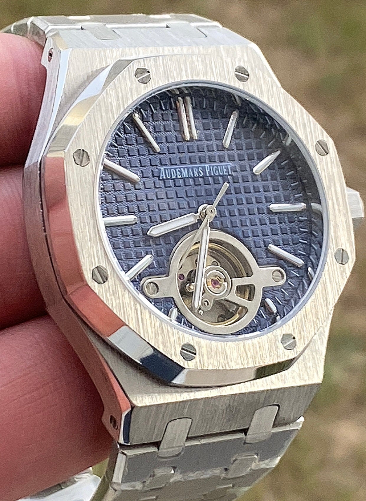 Audemars Piguet Royal Oak Tourbillon Extra-thin Clean 41 mm - رويال اوك توربيلون مينا تيتانيوم