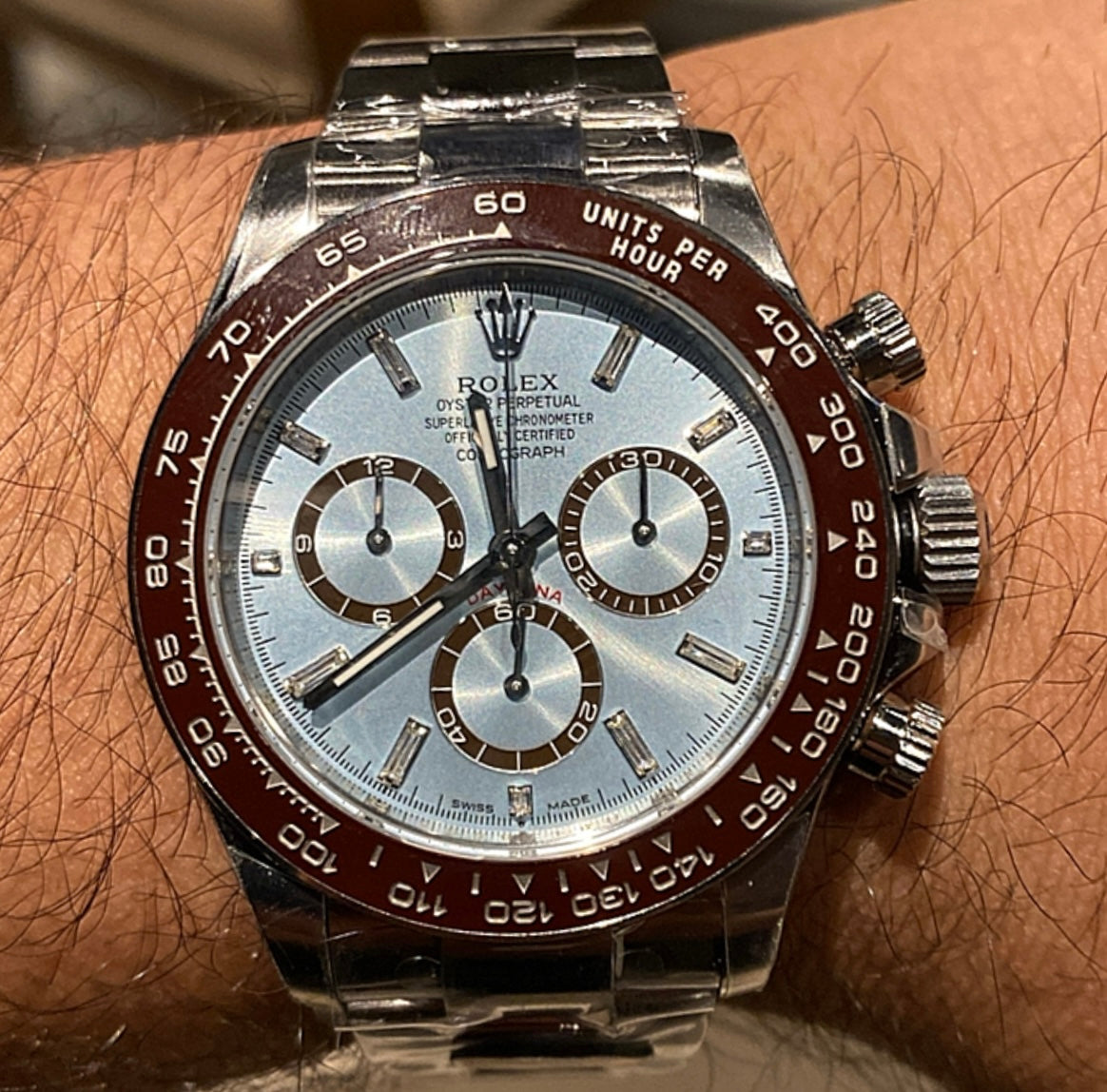 رولكس دايتونا كوزموجراف تطابق ١٠٠٪ ( مصنع EWE)