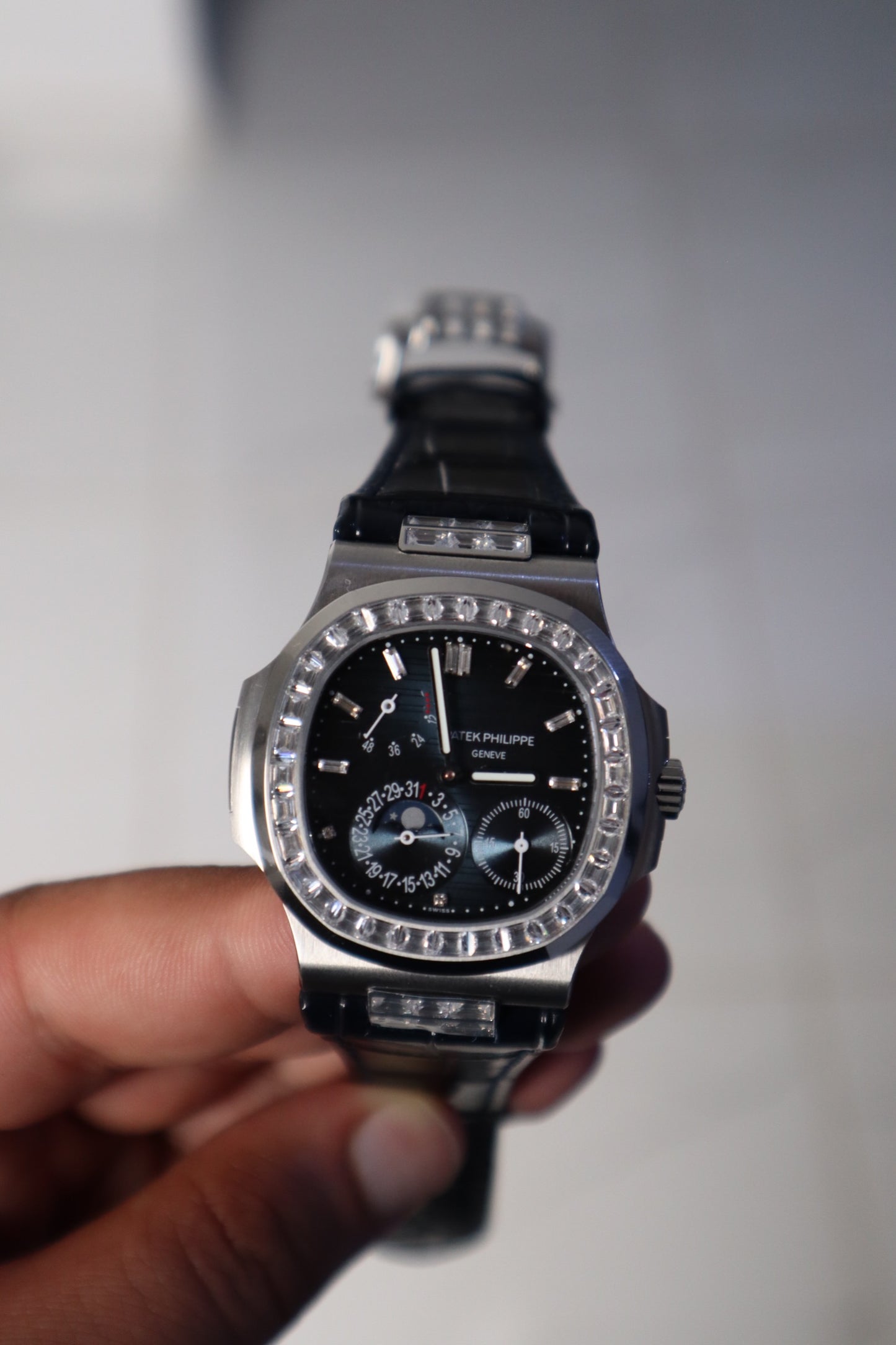 باتيك فيليب ٥٧١٢ - كلين طبق الأصل - حبة واحدة فقط