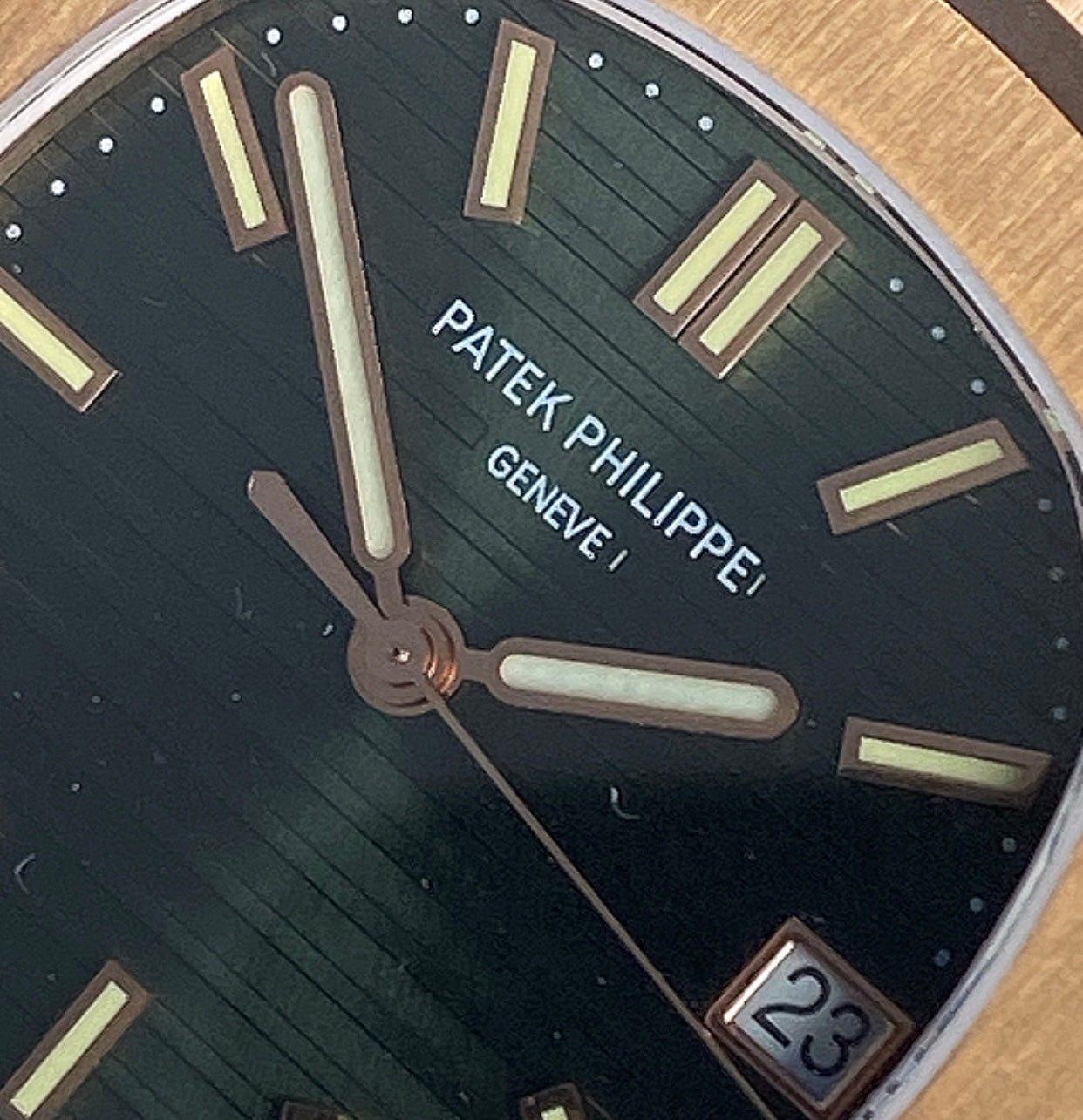 patek philippe 5711- تطابق ١٠٠٪ ماكينة سويسري باتيك فيليب نوتليس كلين قطعه واحده