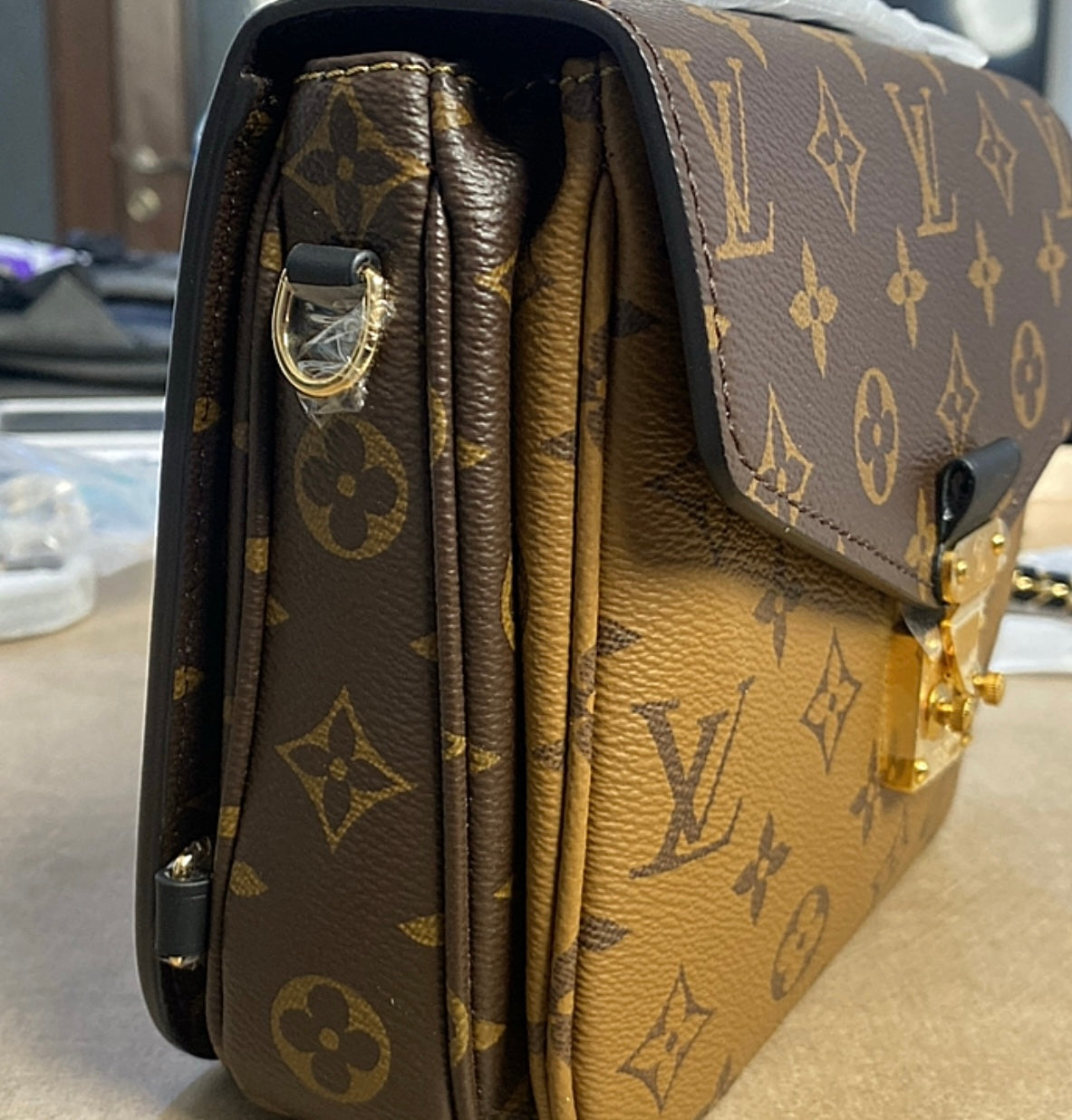 متوفر قطعتين: لويس فيتون جراند ماستر(Louis Vuitton Pochette Métis)