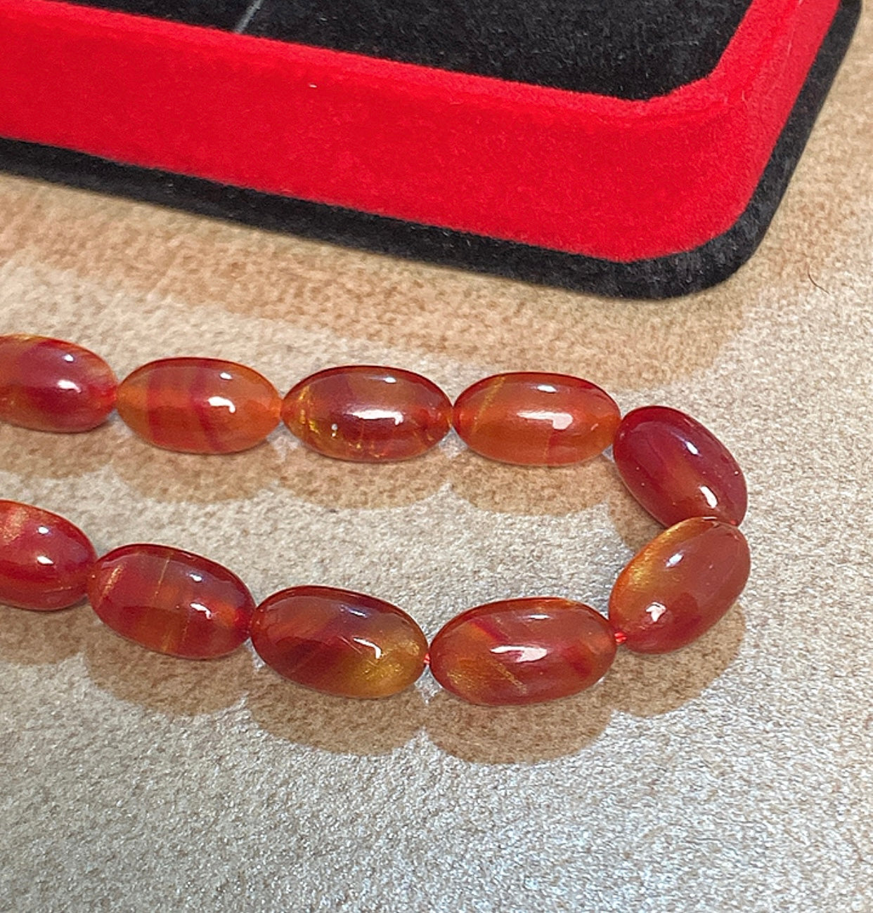 سبحة حجر سندلوس نقي ١٠٠٪  S17- متوفر قطعة واحدة من هذا التصميم