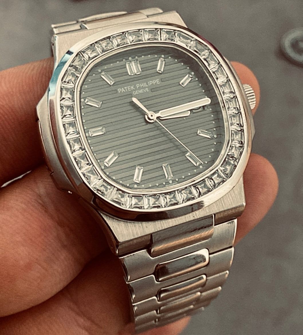 PATEK PHILIPPE RUBY - باتيك فيليب جرين روبي حبة وحدة فقط
