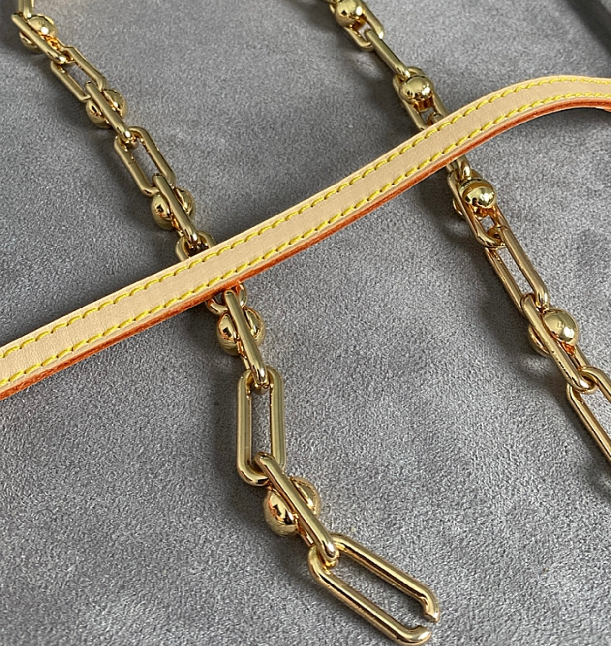 LV Monogram MulticolorLimted - الجنطة طبق الأصل لا تميز متوفر قطعة واحدة