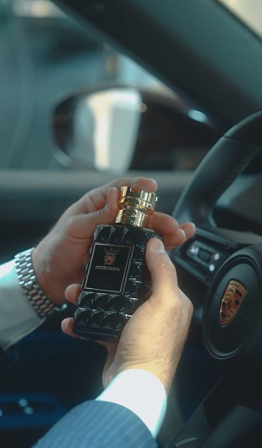 عطر دوفر من لاكجري بليند ( عطر نيش بثباتيه وفوحان عالي )