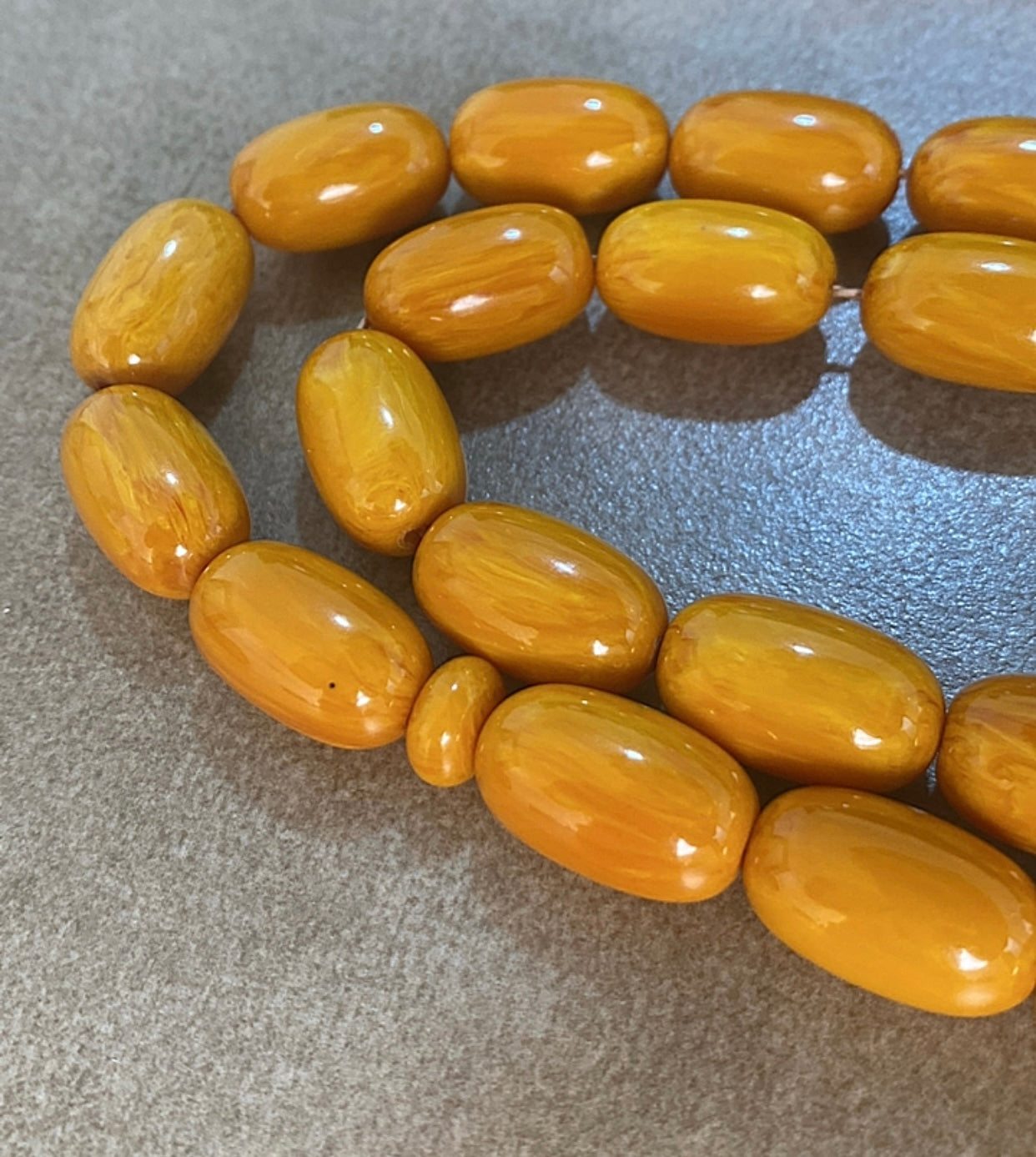 سبحة سندلوس حجر قديم اكثر من 50 سنة s46