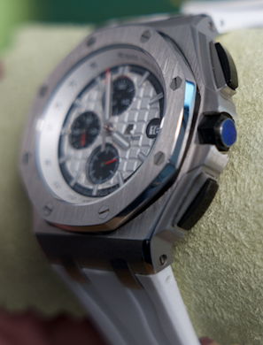 Audemars Piguet Royal Oak Offshore 42 mm  - كلين تايتل قطعة واحدة فقط في العراق