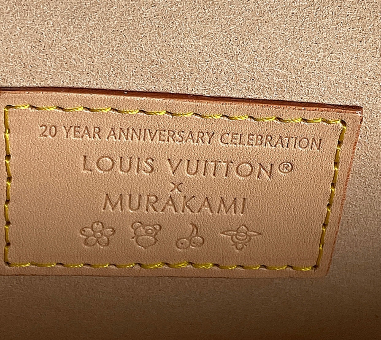 LV Monogram MulticolorLimted - الجنطة طبق الأصل لا تميز متوفر قطعة واحدة