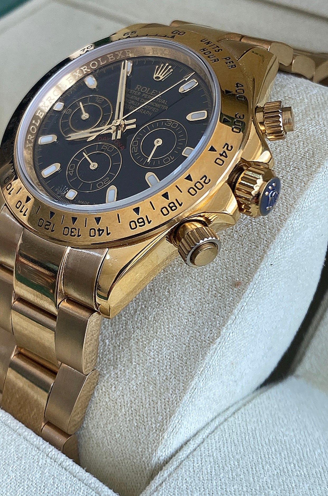 43 mm رولكس دايتونا ٢٠٢٤ كلون ماستر - ذهبي مينا اسود